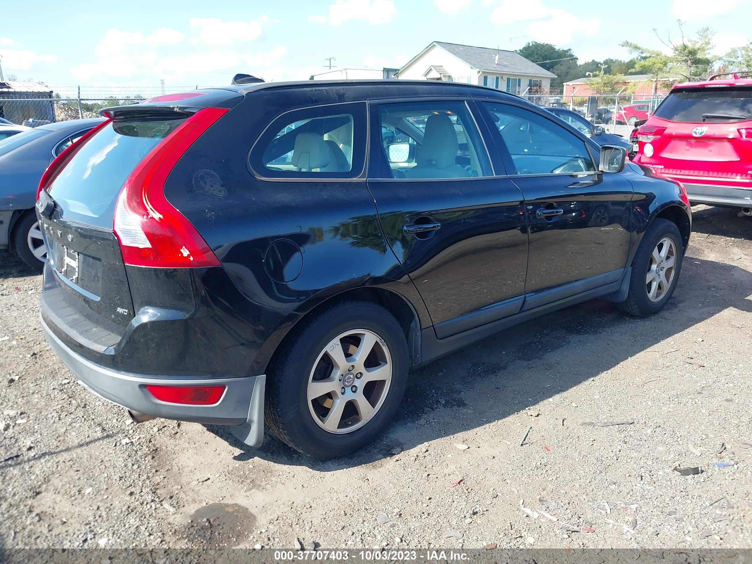 Photo 3 VIN: YV4940DZ1B2176726 - VOLVO XC60 