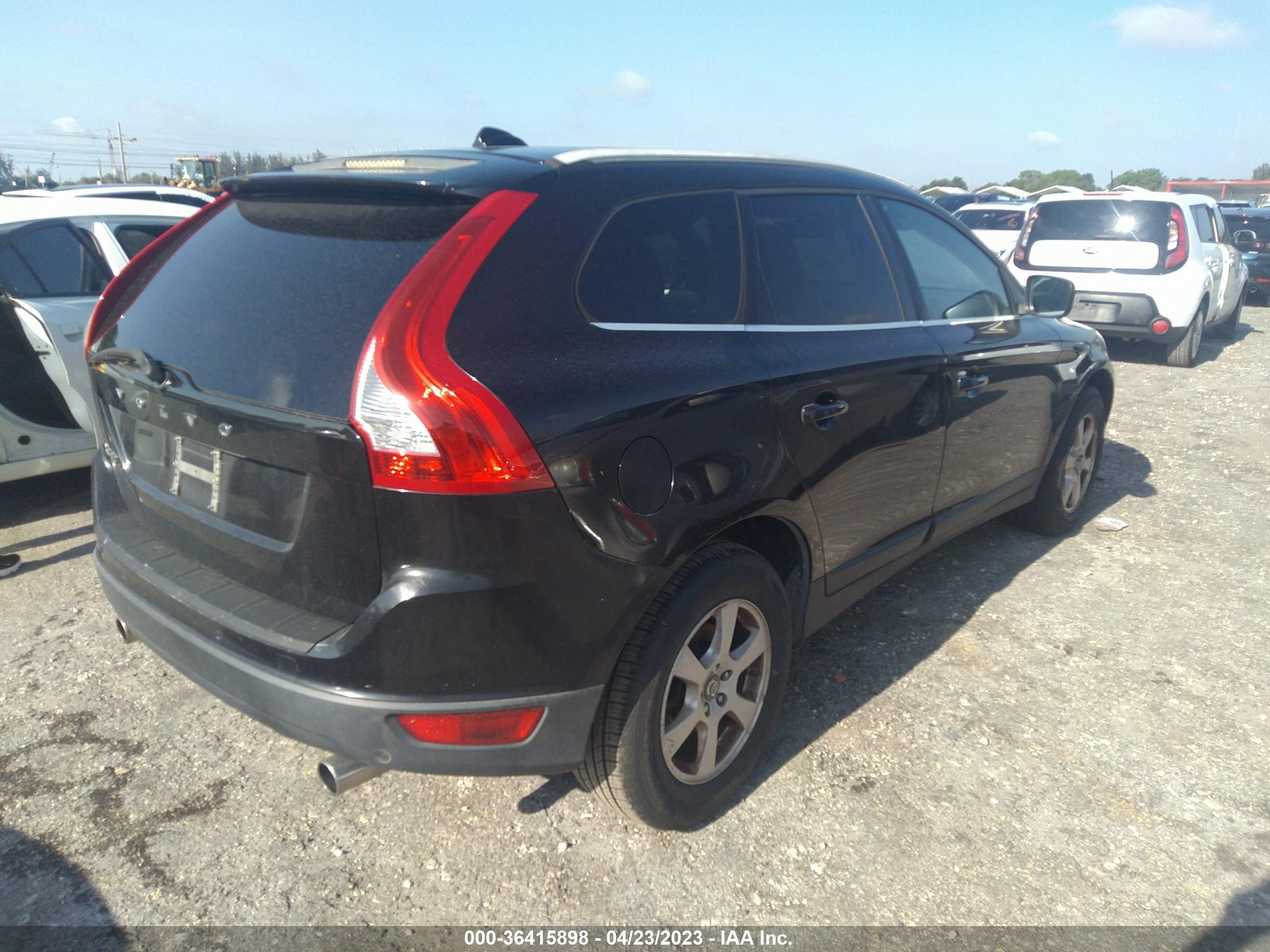 Photo 3 VIN: YV4952DL4C2252929 - VOLVO XC60 