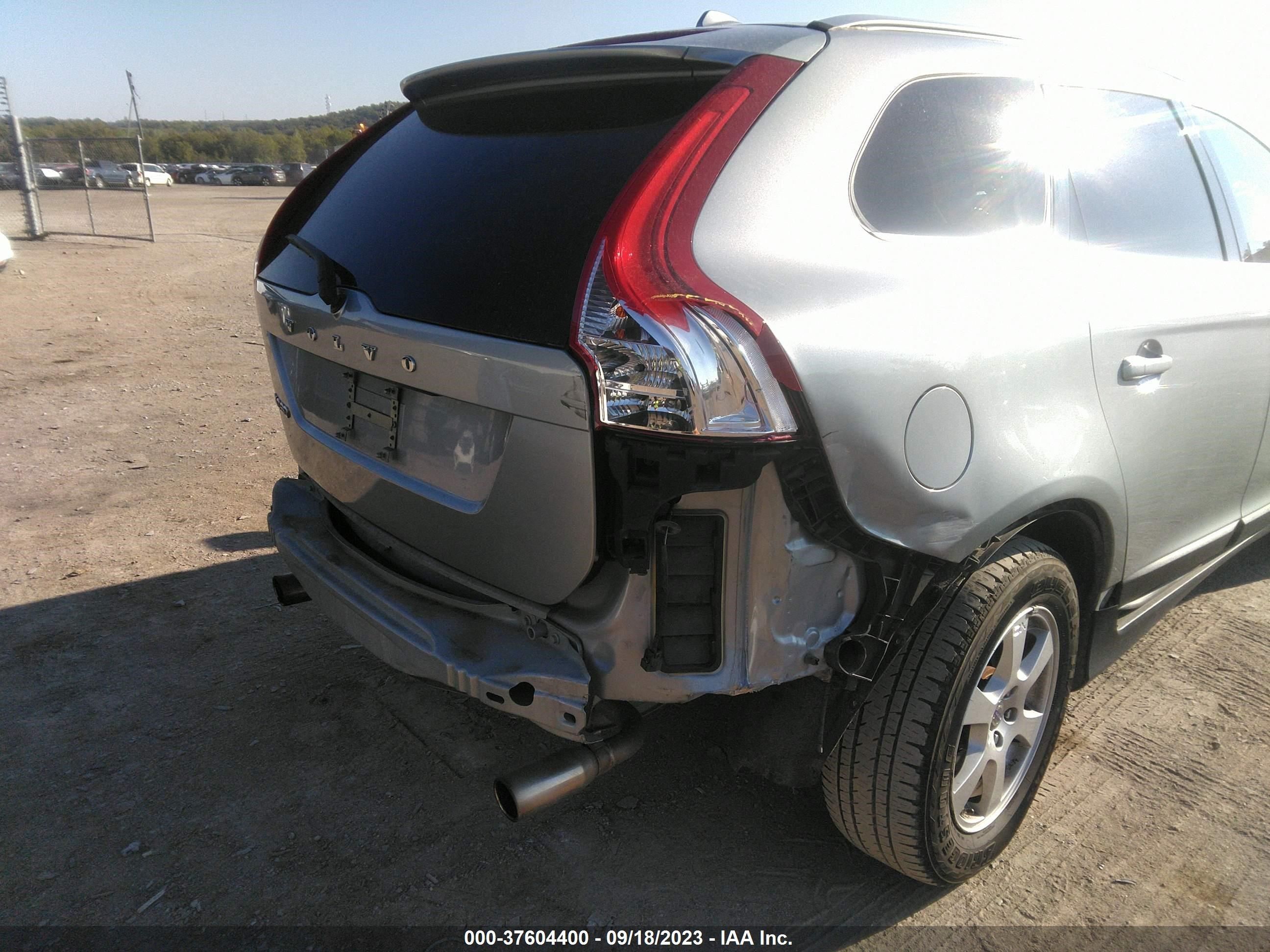 Photo 5 VIN: YV4952DLXC2327052 - VOLVO XC60 