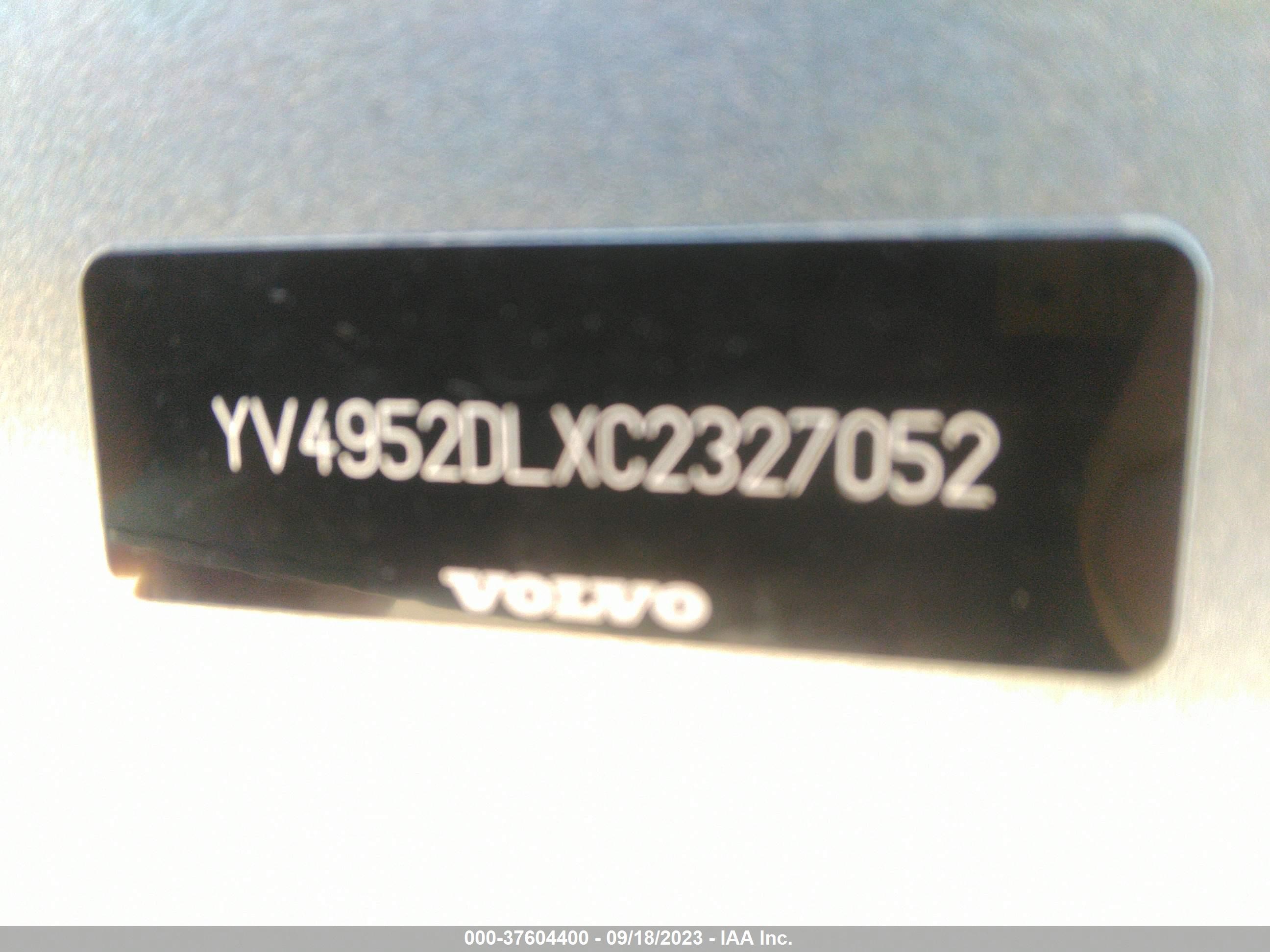 Photo 8 VIN: YV4952DLXC2327052 - VOLVO XC60 