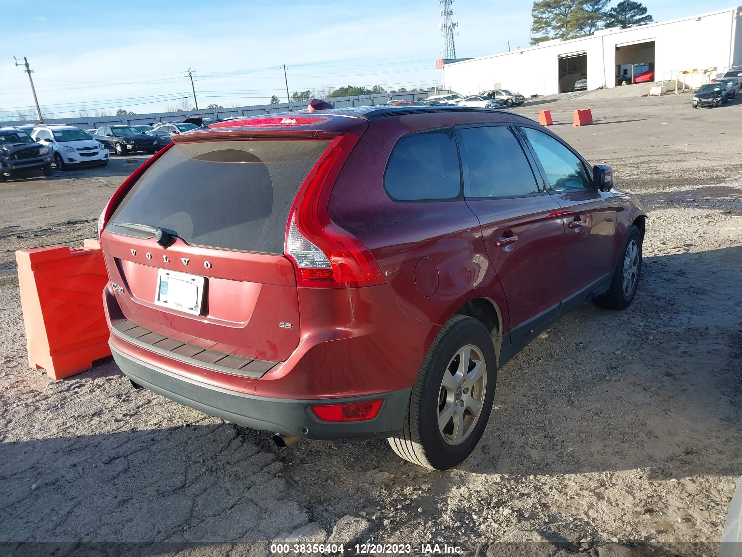 Photo 3 VIN: YV4982DL0A2120612 - VOLVO XC60 