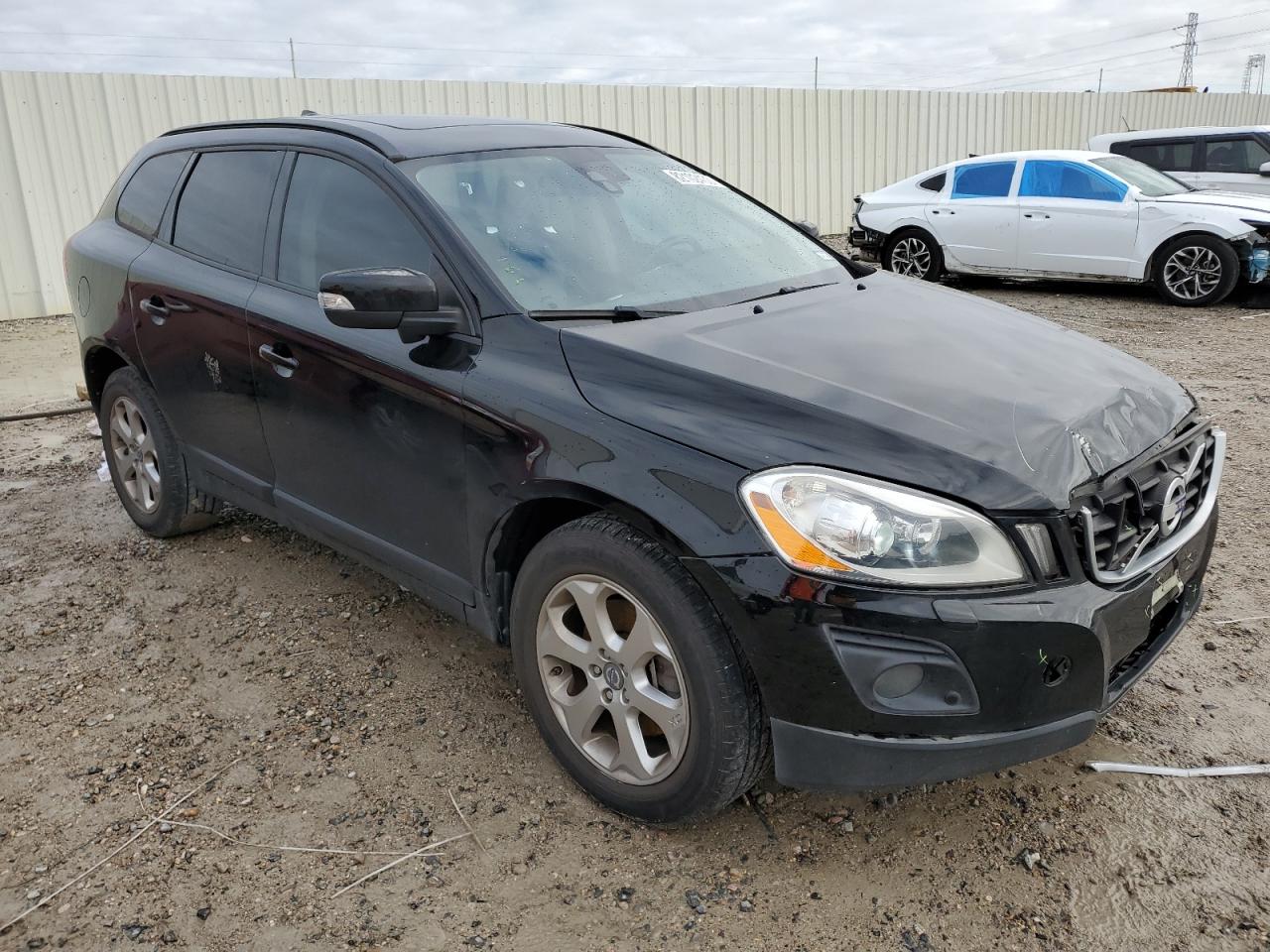 Photo 3 VIN: YV4982DL9A2120477 - VOLVO XC60 