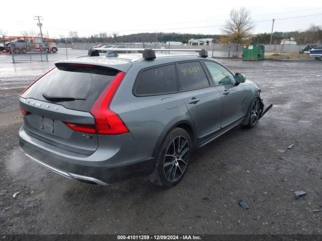 Photo 3 VIN: YV4A22NL4H1004004 - VOLVO V90CC 