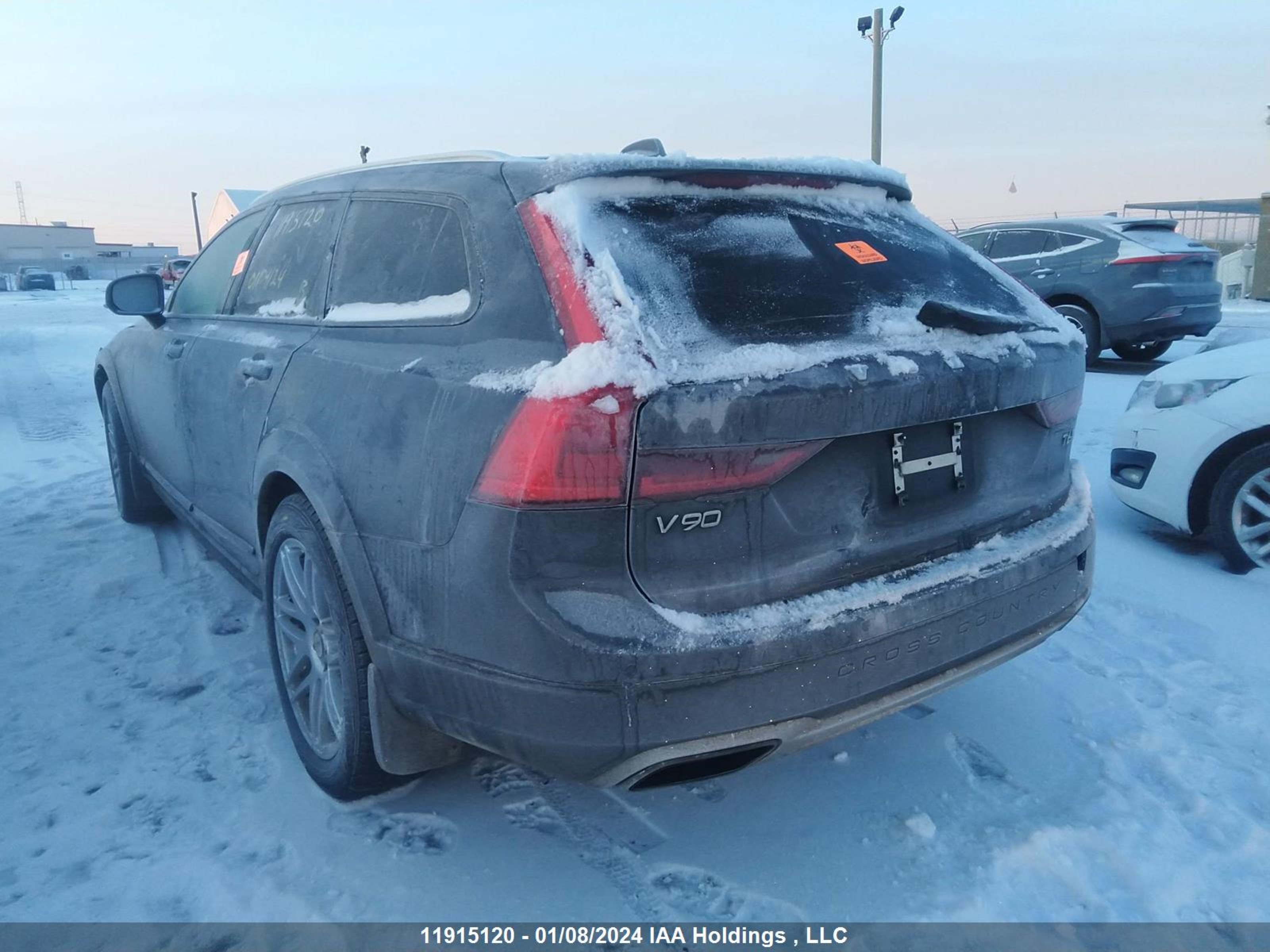 Photo 2 VIN: YV4A22NL7J1023913 - VOLVO V90 CROSS COUNTRY 