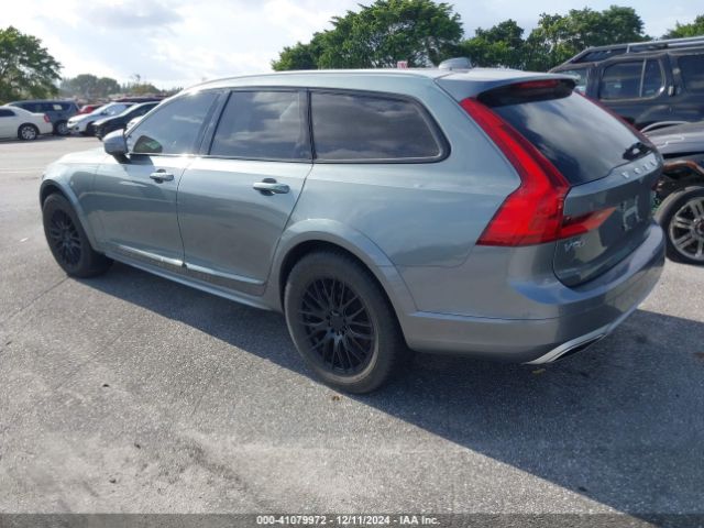 Photo 2 VIN: YV4A22NLXH1008266 - VOLVO V90CC 