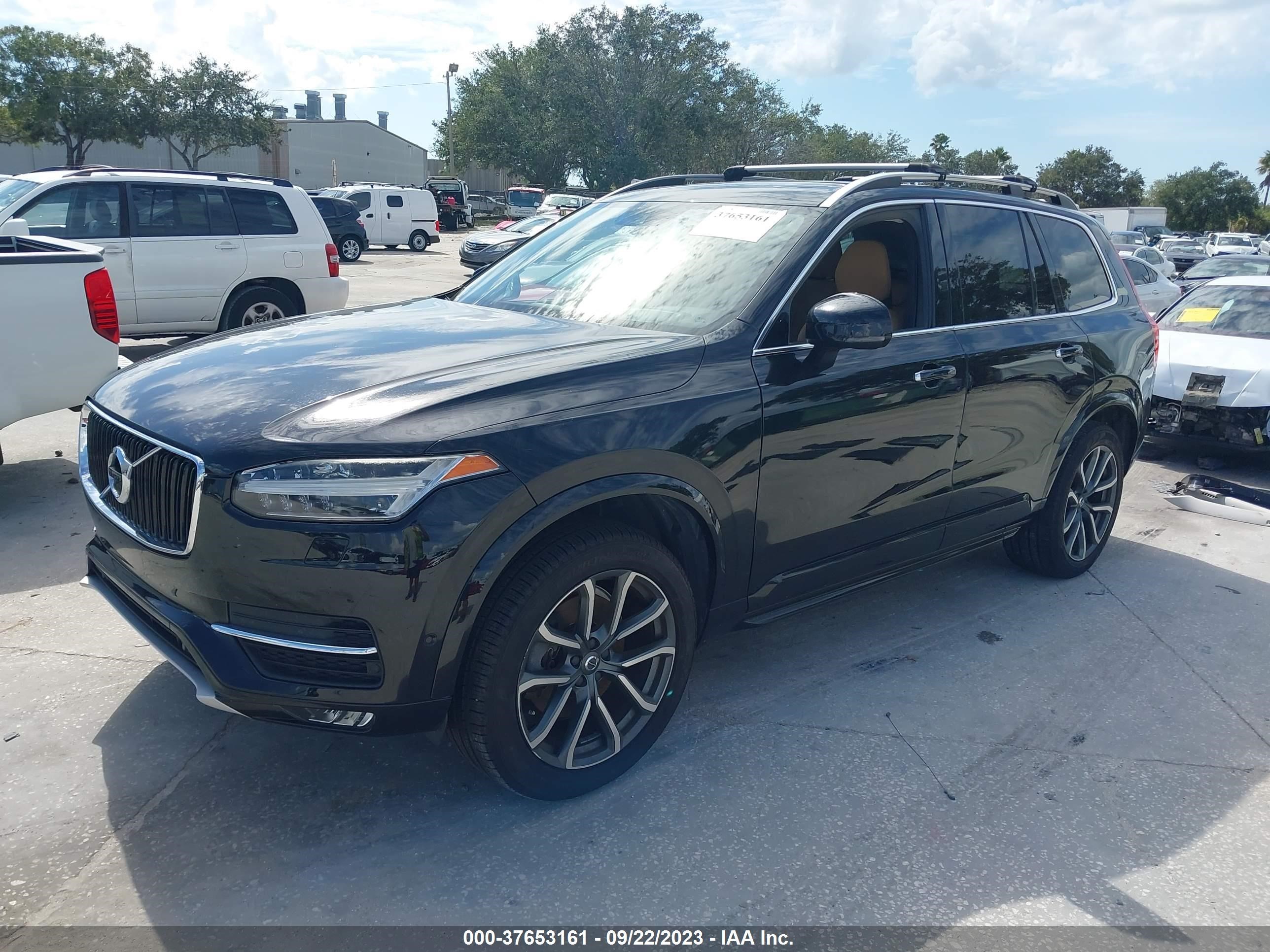 Photo 1 VIN: YV4A22PK2G1051373 - VOLVO XC90 