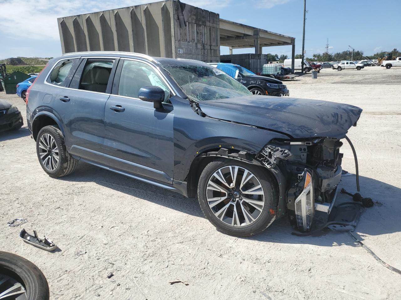 Photo 3 VIN: YV4A22PK9M1699563 - VOLVO XC90 