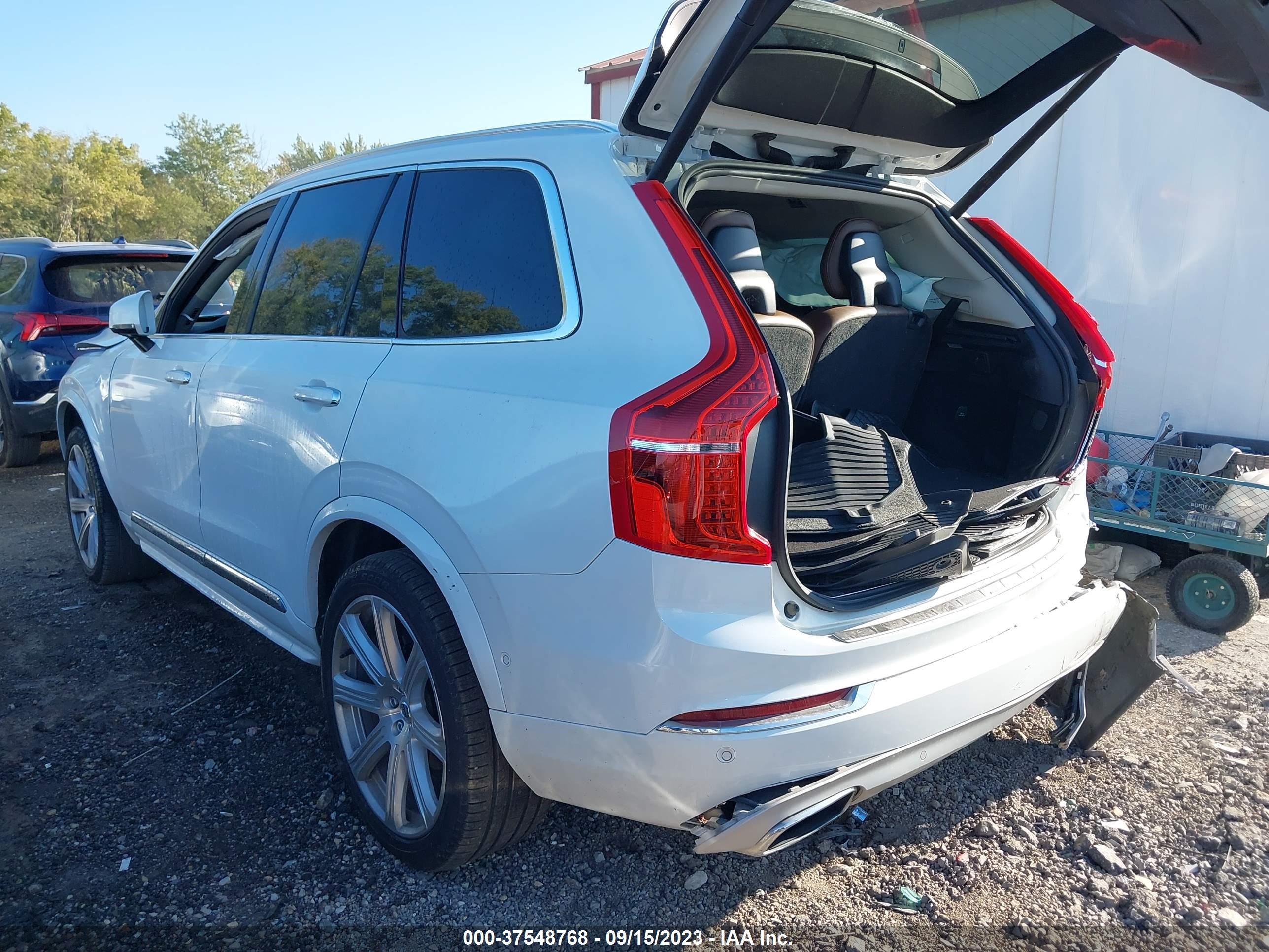 Photo 2 VIN: YV4A22PLXJ1327119 - VOLVO XC90 