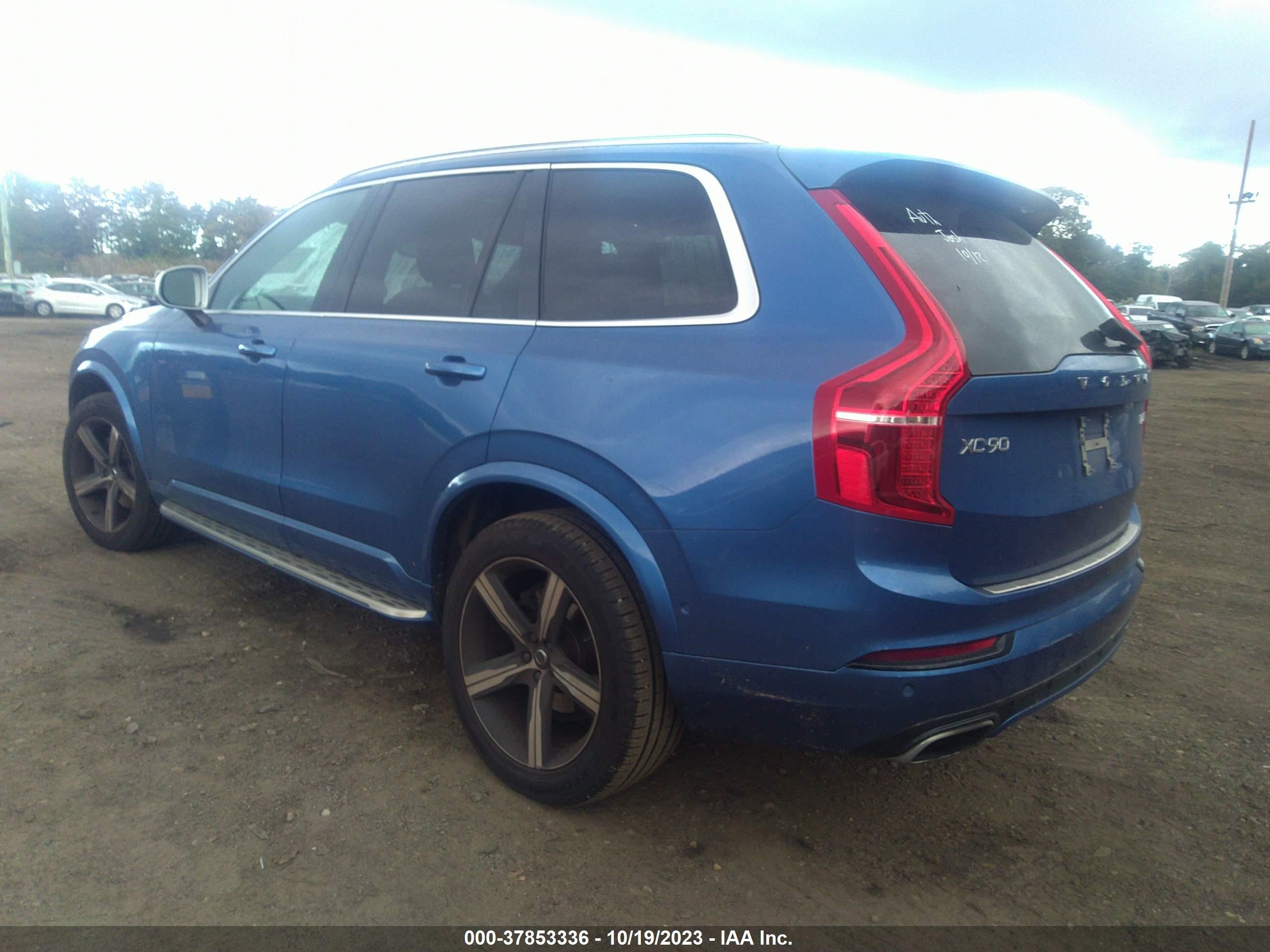 Photo 2 VIN: YV4A22PM4J1388801 - VOLVO XC90 