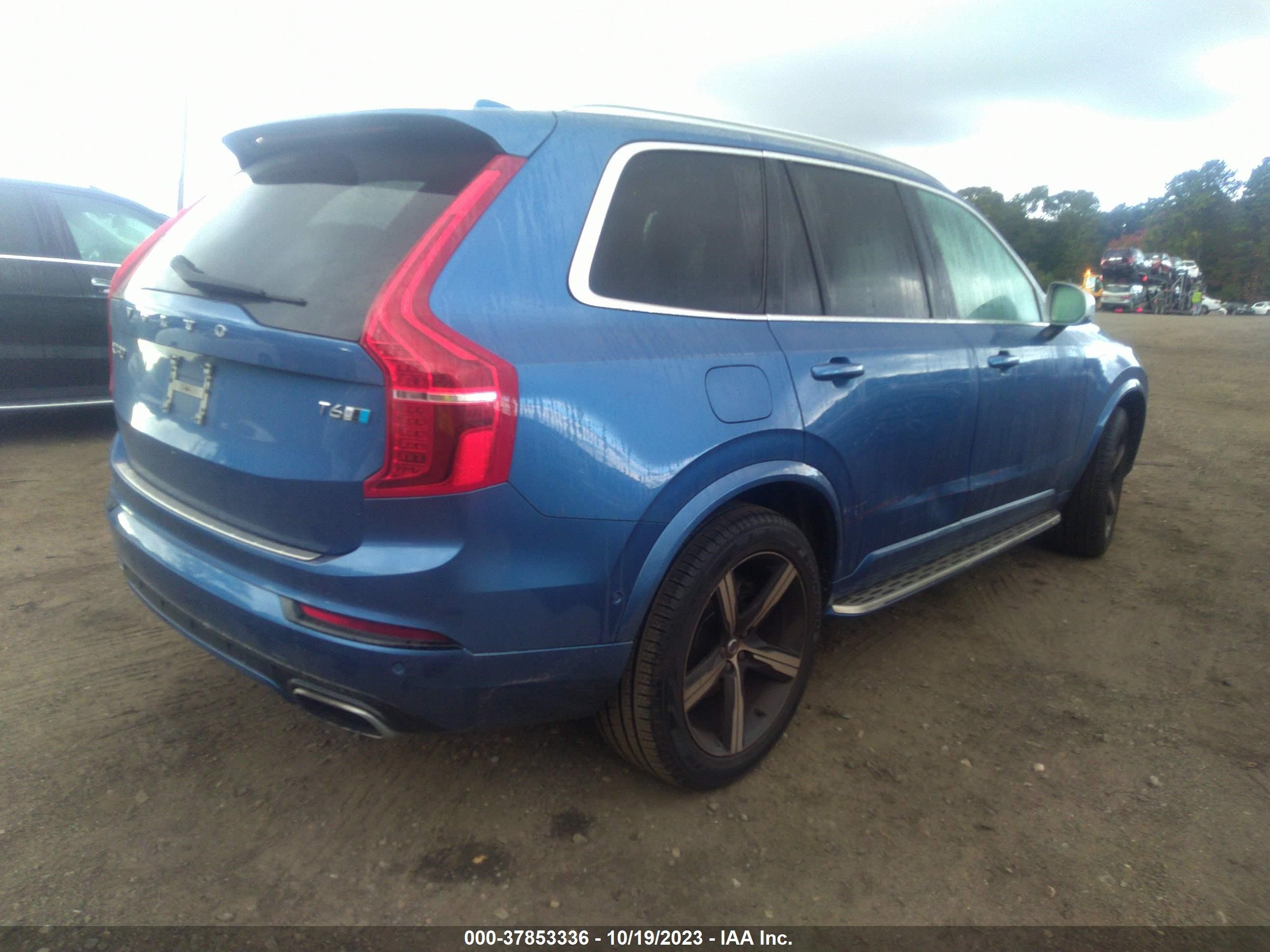 Photo 3 VIN: YV4A22PM4J1388801 - VOLVO XC90 