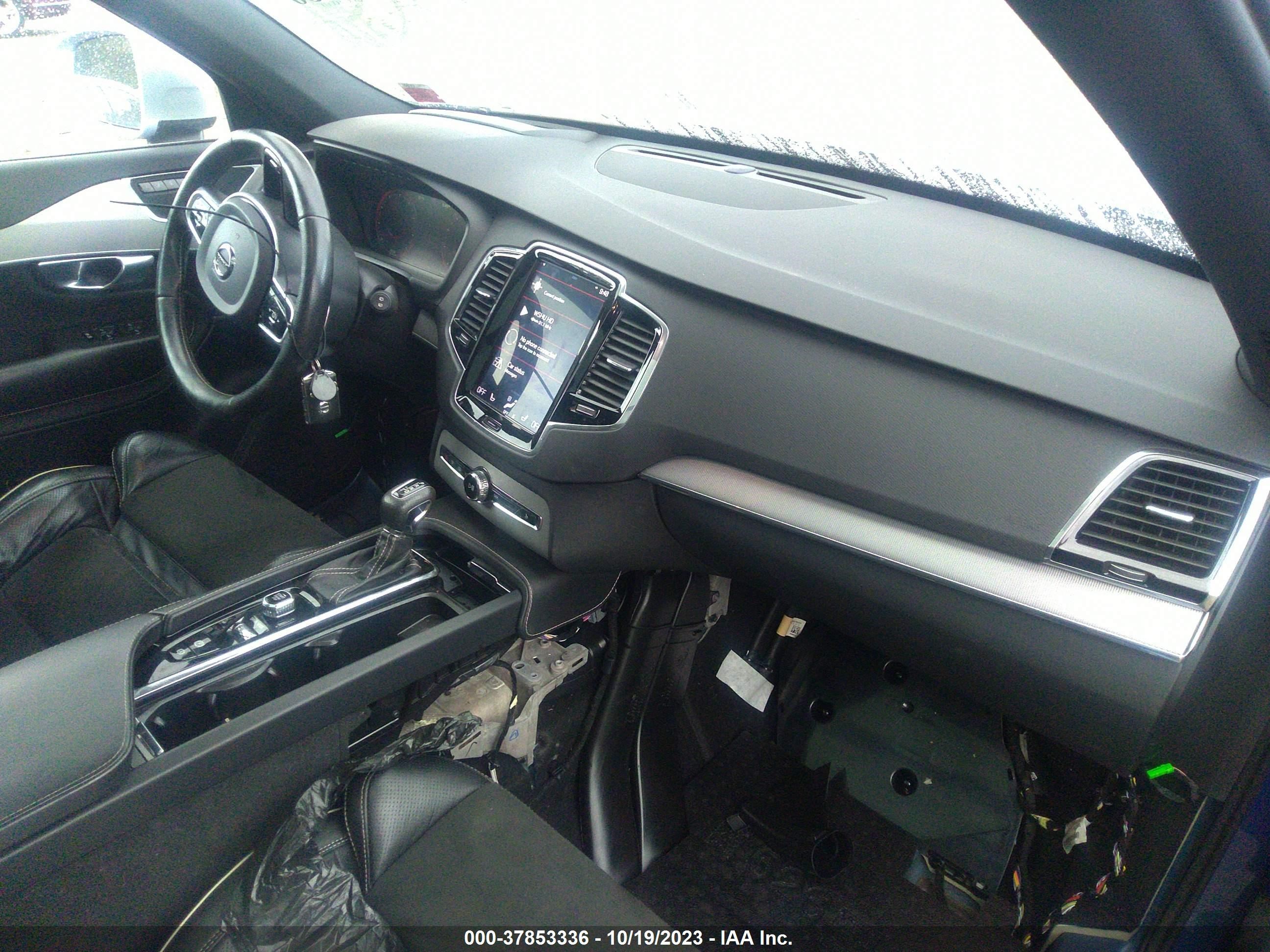 Photo 4 VIN: YV4A22PM4J1388801 - VOLVO XC90 