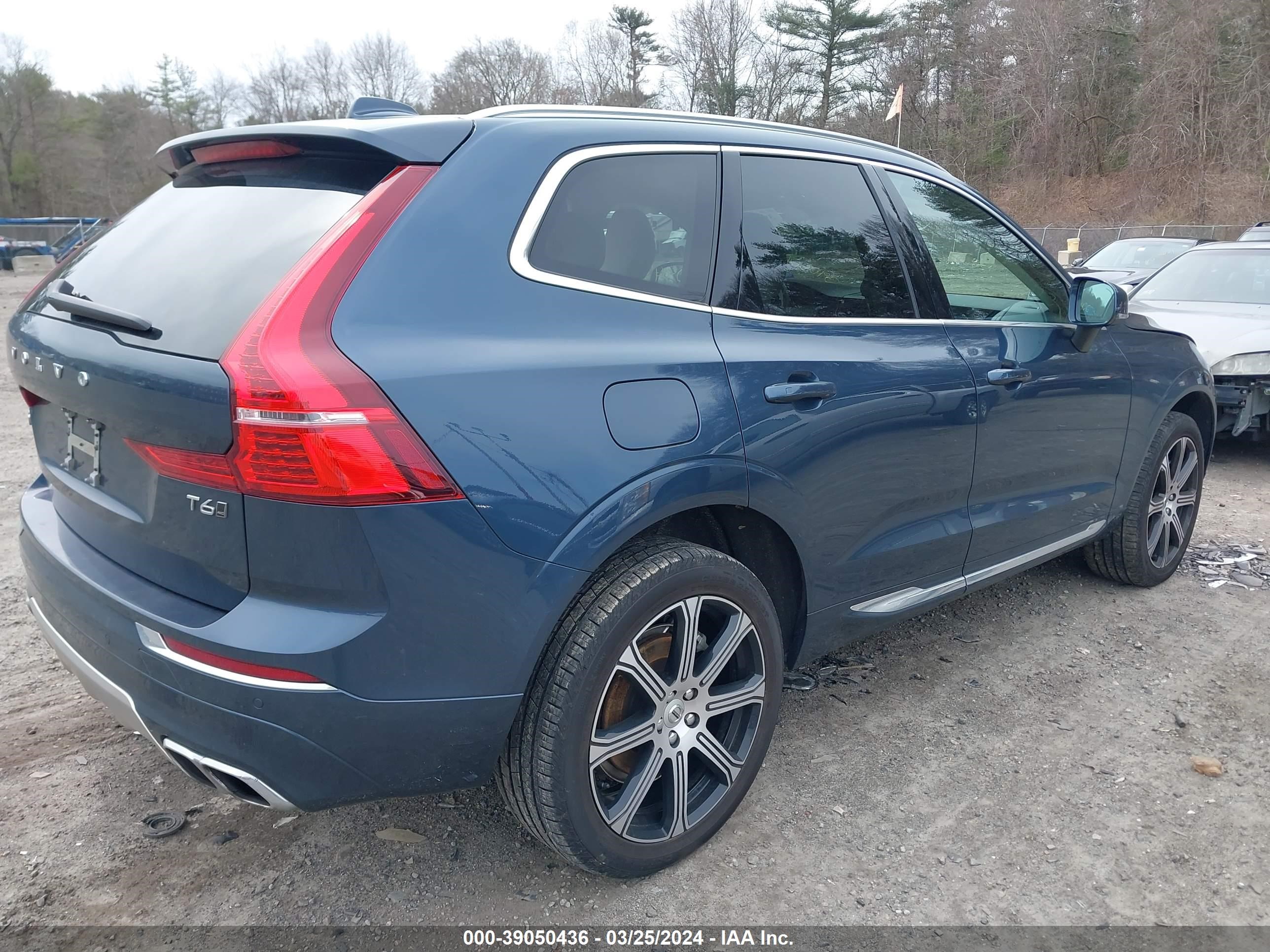 Photo 3 VIN: YV4A22RL3M1869695 - VOLVO XC60 