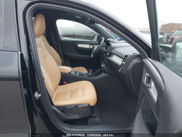 Photo 4 VIN: YV4AC2HK2L2257566 - VOLVO XC40 