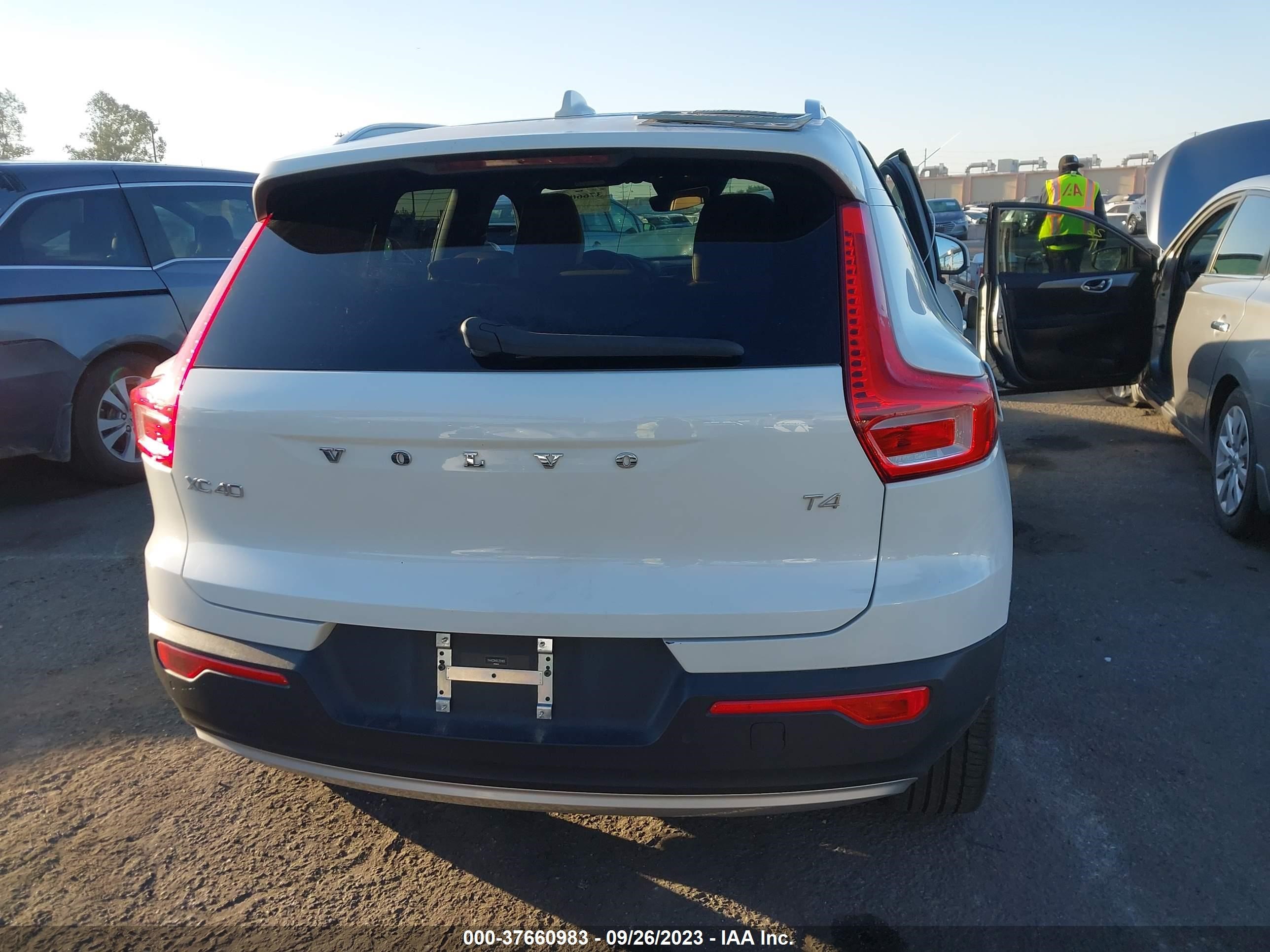 Photo 15 VIN: YV4AC2HK8L2251805 - VOLVO XC40 