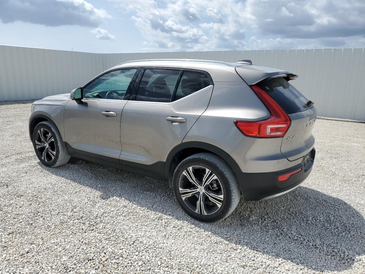 Photo 1 VIN: YV4AC2HL7M2598441 - VOLVO XC40 