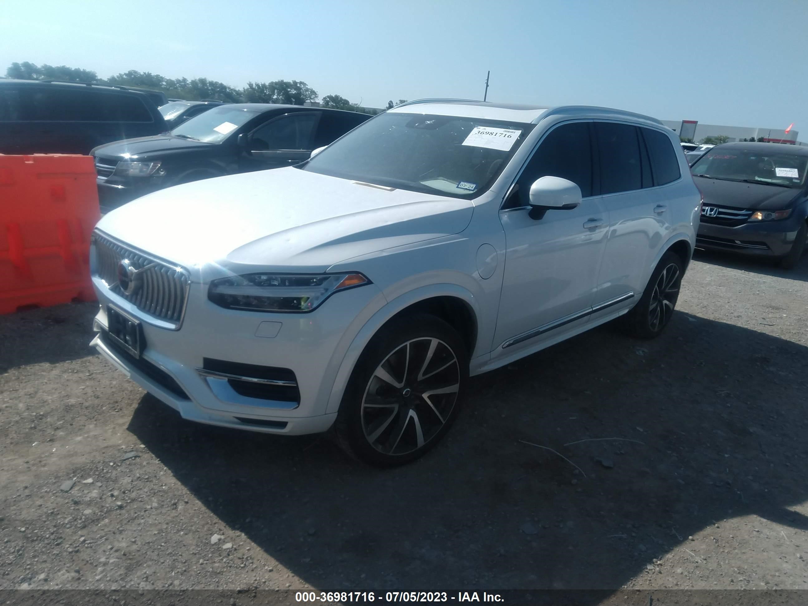 Photo 1 VIN: YV4BR0CK3M1676290 - VOLVO XC90 