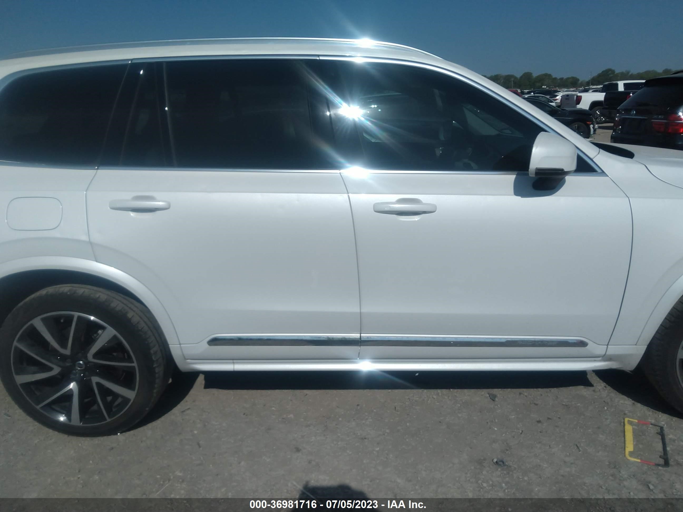 Photo 12 VIN: YV4BR0CK3M1676290 - VOLVO XC90 