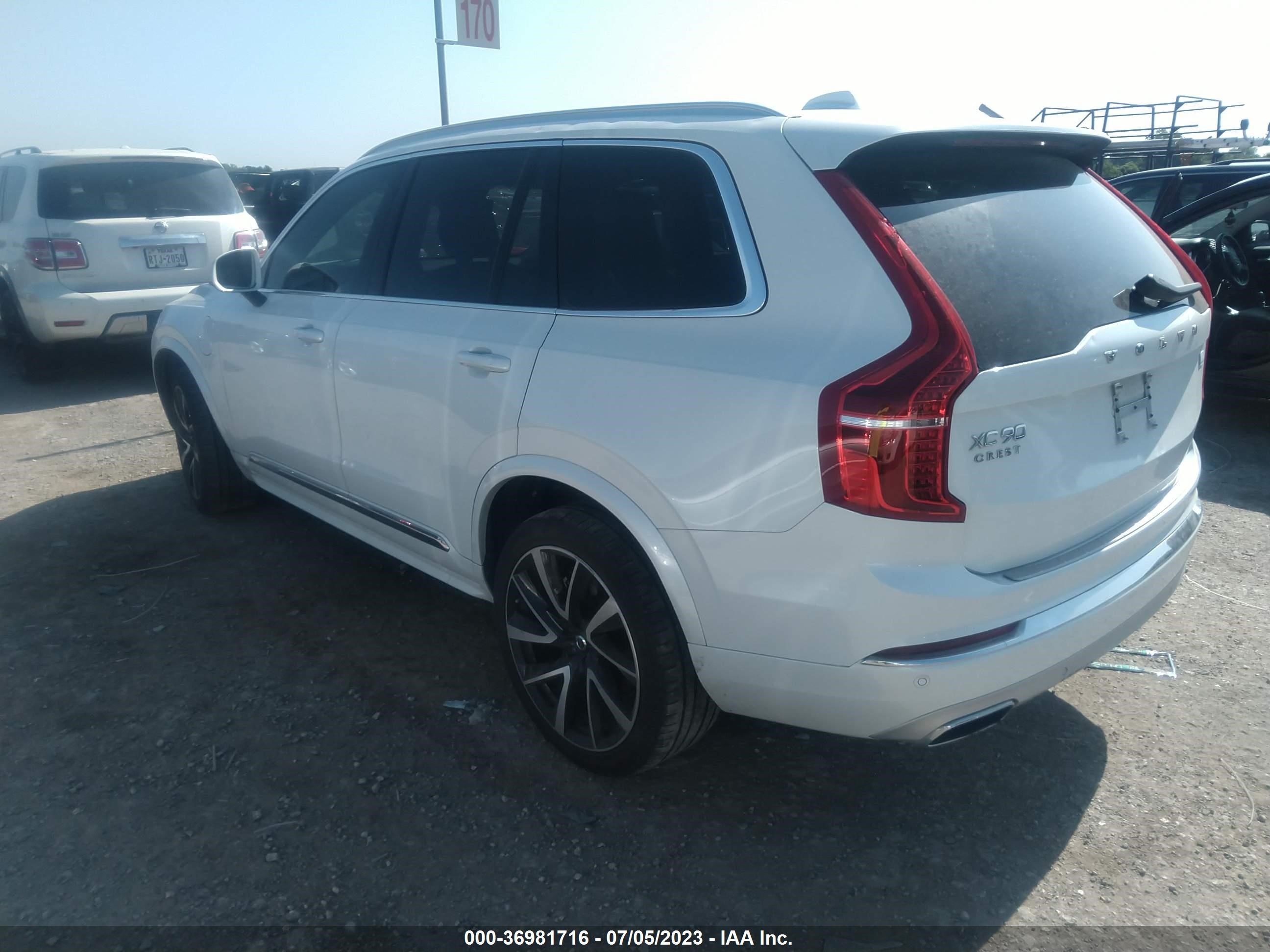 Photo 2 VIN: YV4BR0CK3M1676290 - VOLVO XC90 