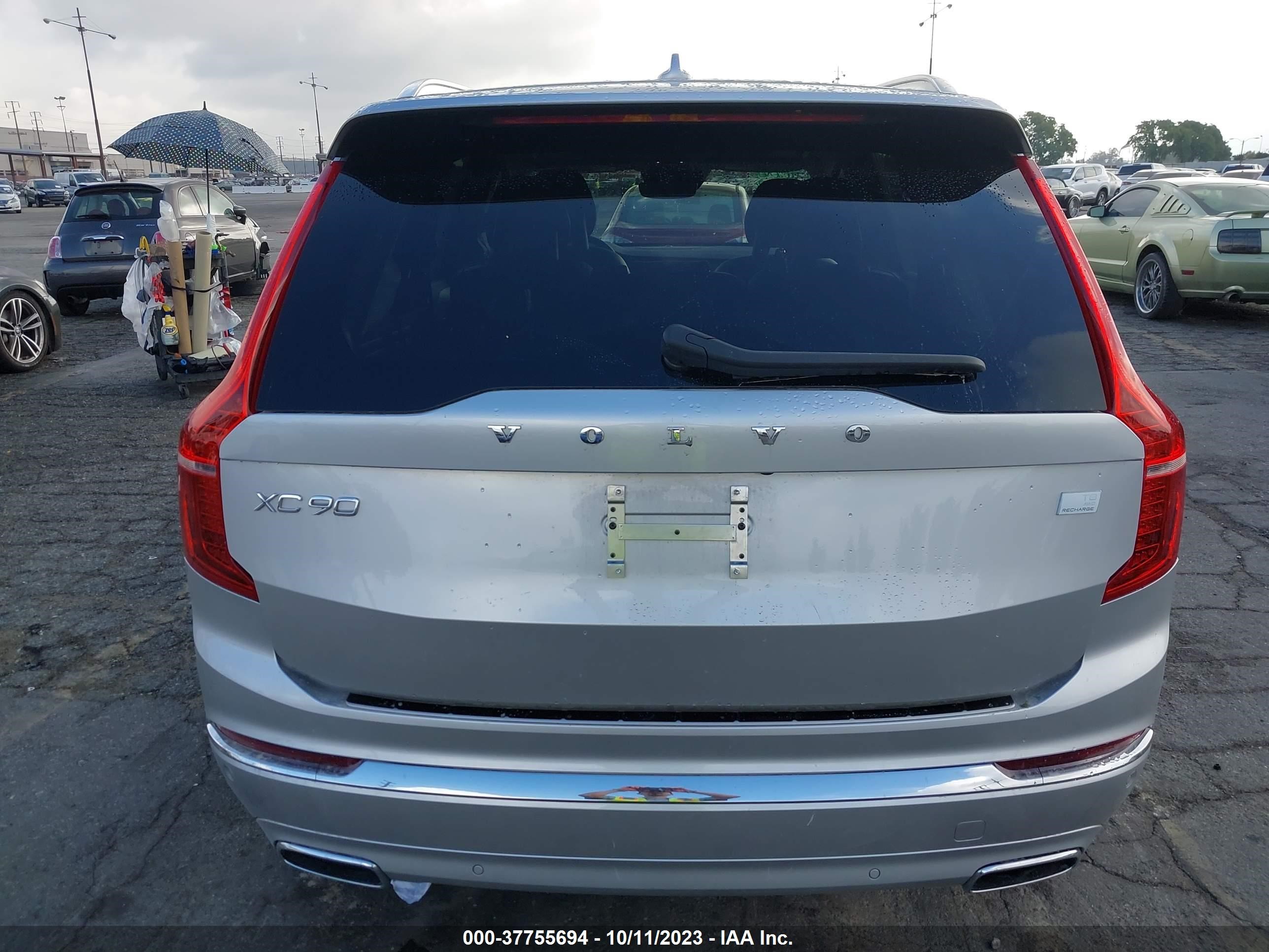 Photo 16 VIN: YV4BR0CK8M1697829 - VOLVO XC90 