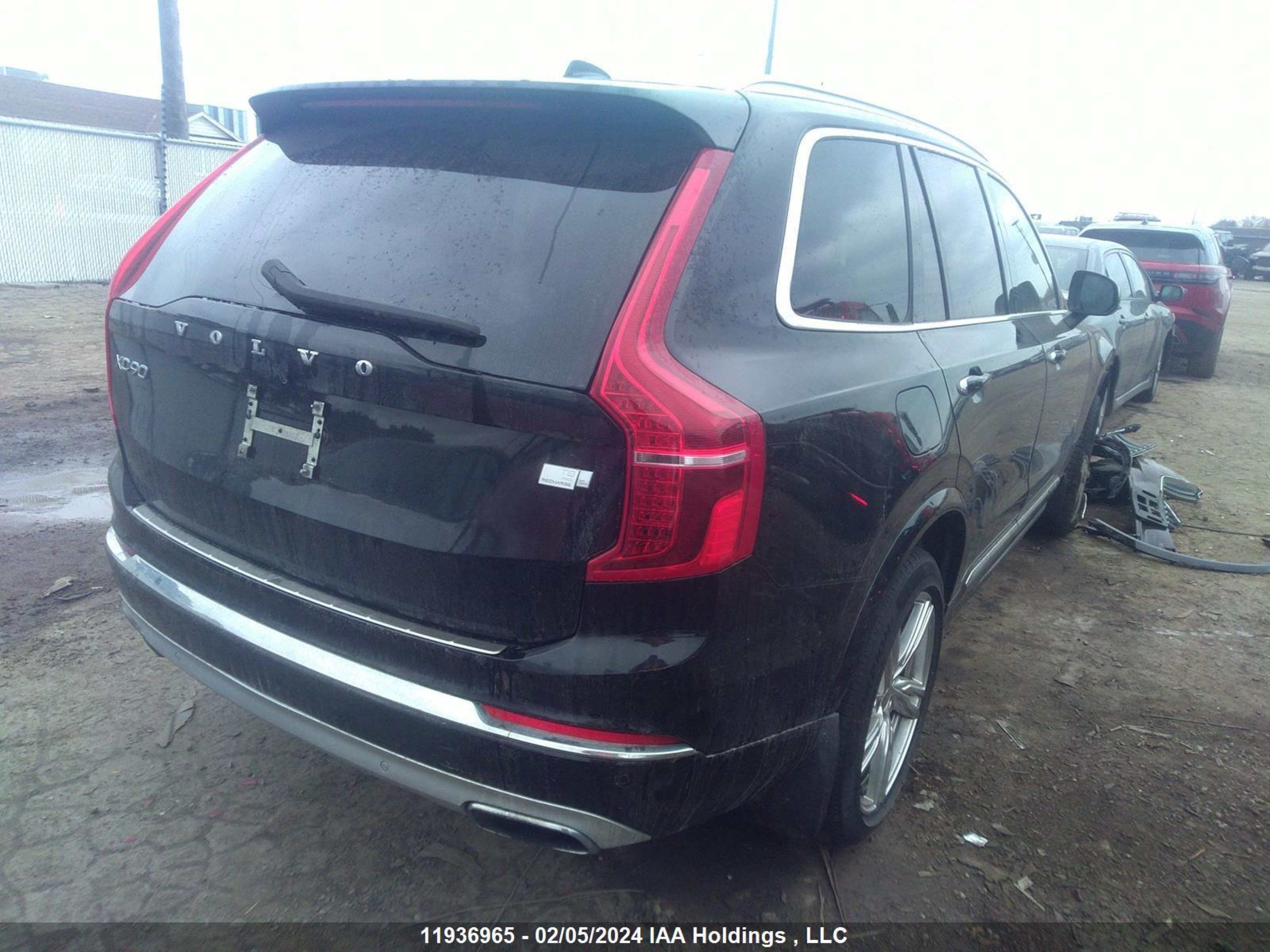 Photo 3 VIN: YV4BR0CL2M1751523 - VOLVO XC90 