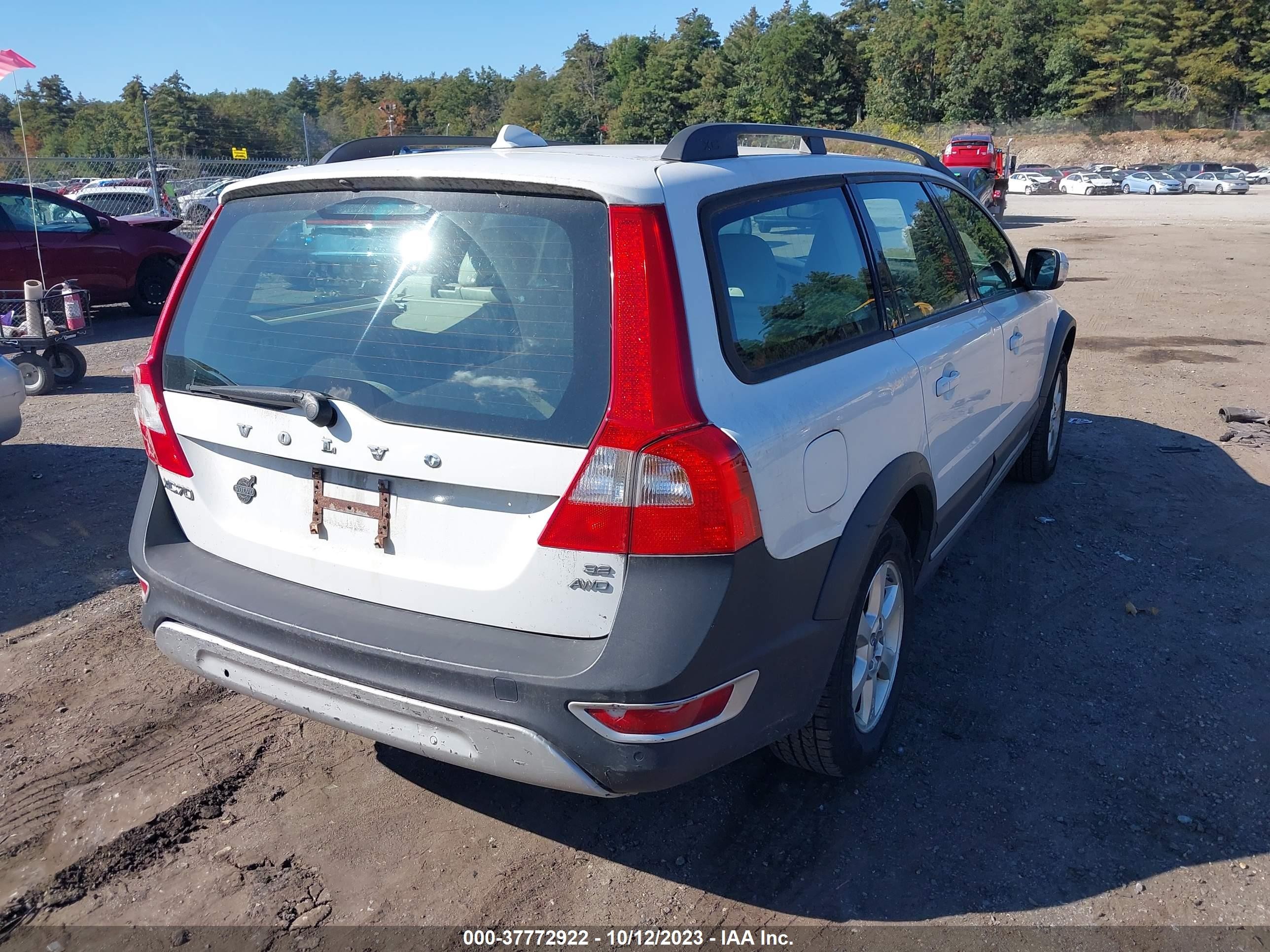 Photo 3 VIN: YV4BZ982081017599 - VOLVO XC70 