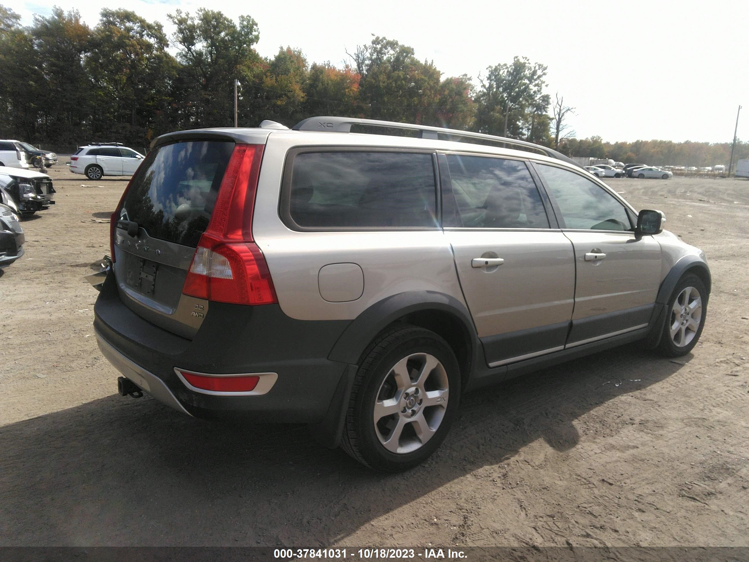 Photo 3 VIN: YV4BZ982581039162 - VOLVO XC70 