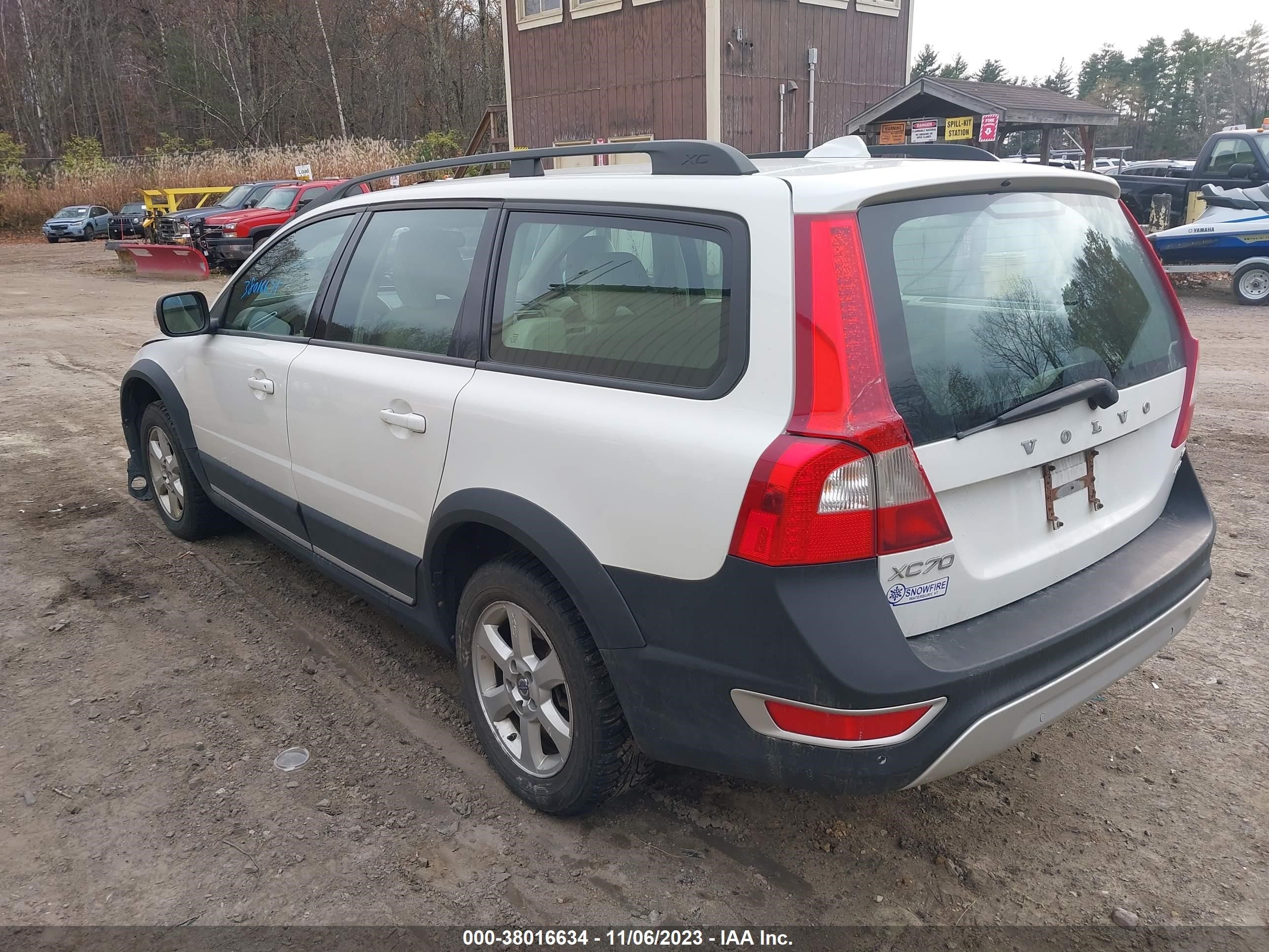 Photo 2 VIN: YV4BZ982781019088 - VOLVO XC70 