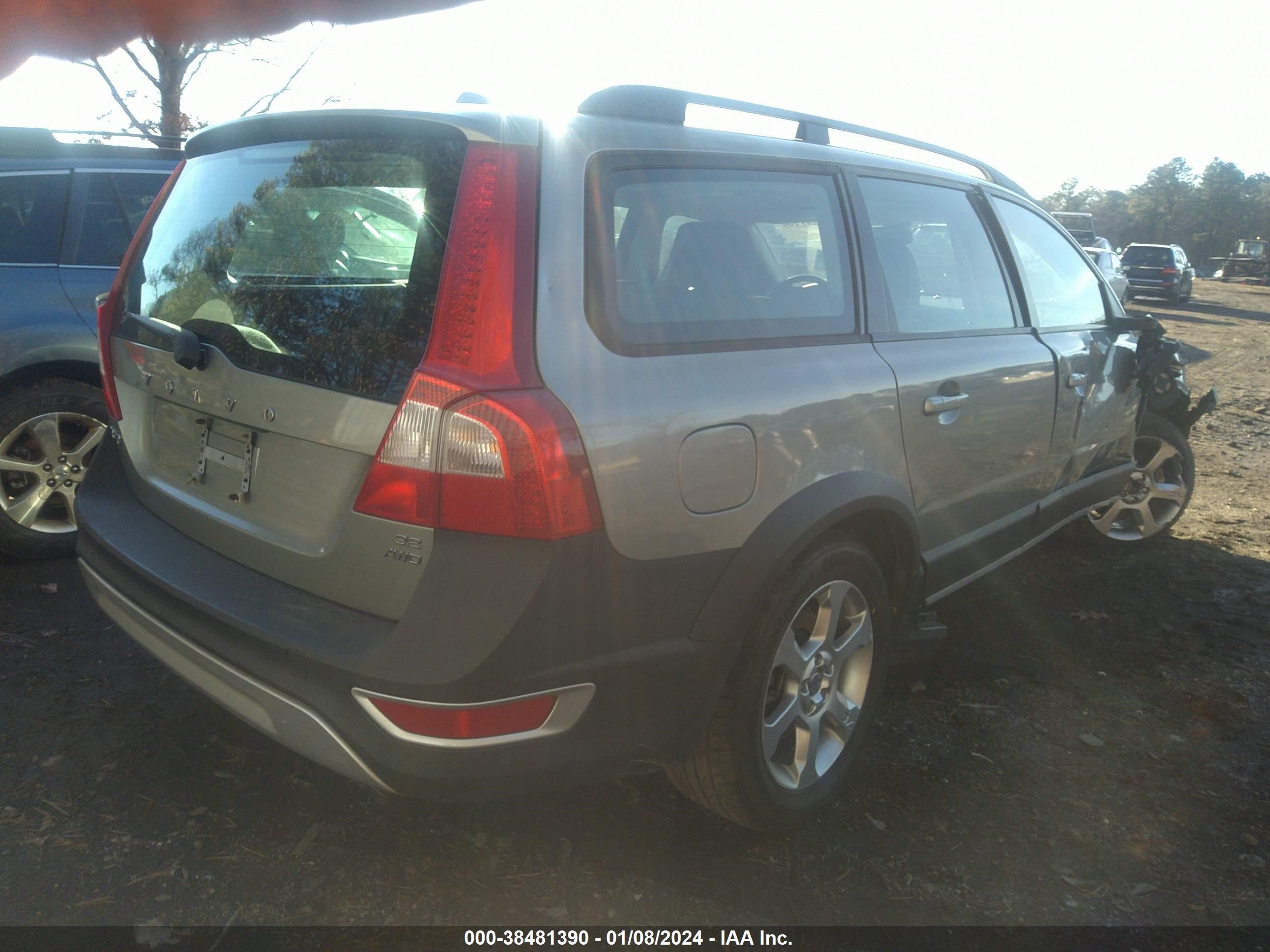 Photo 3 VIN: YV4BZ982881026695 - VOLVO XC70 