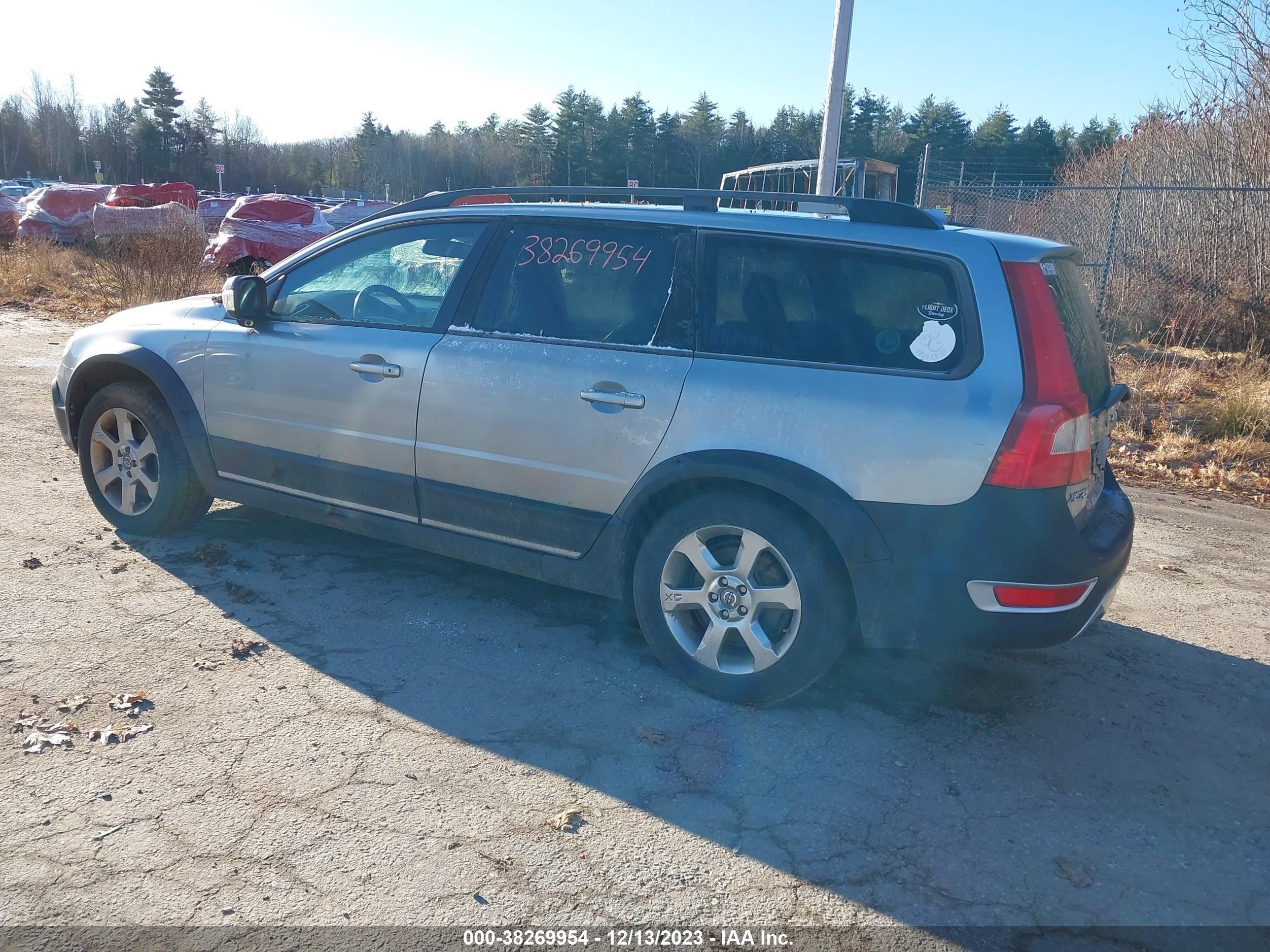 Photo 2 VIN: YV4BZ992091061361 - VOLVO XC70 