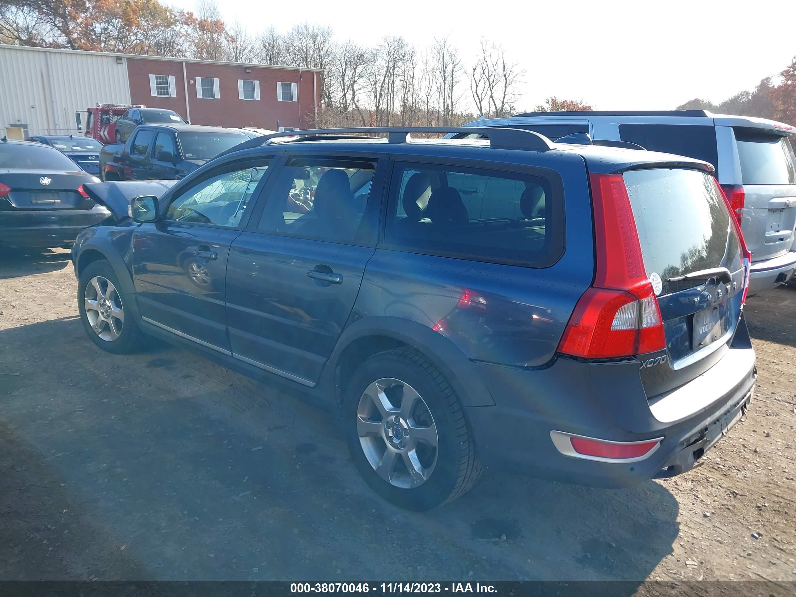 Photo 2 VIN: YV4BZ992191052068 - VOLVO XC70 