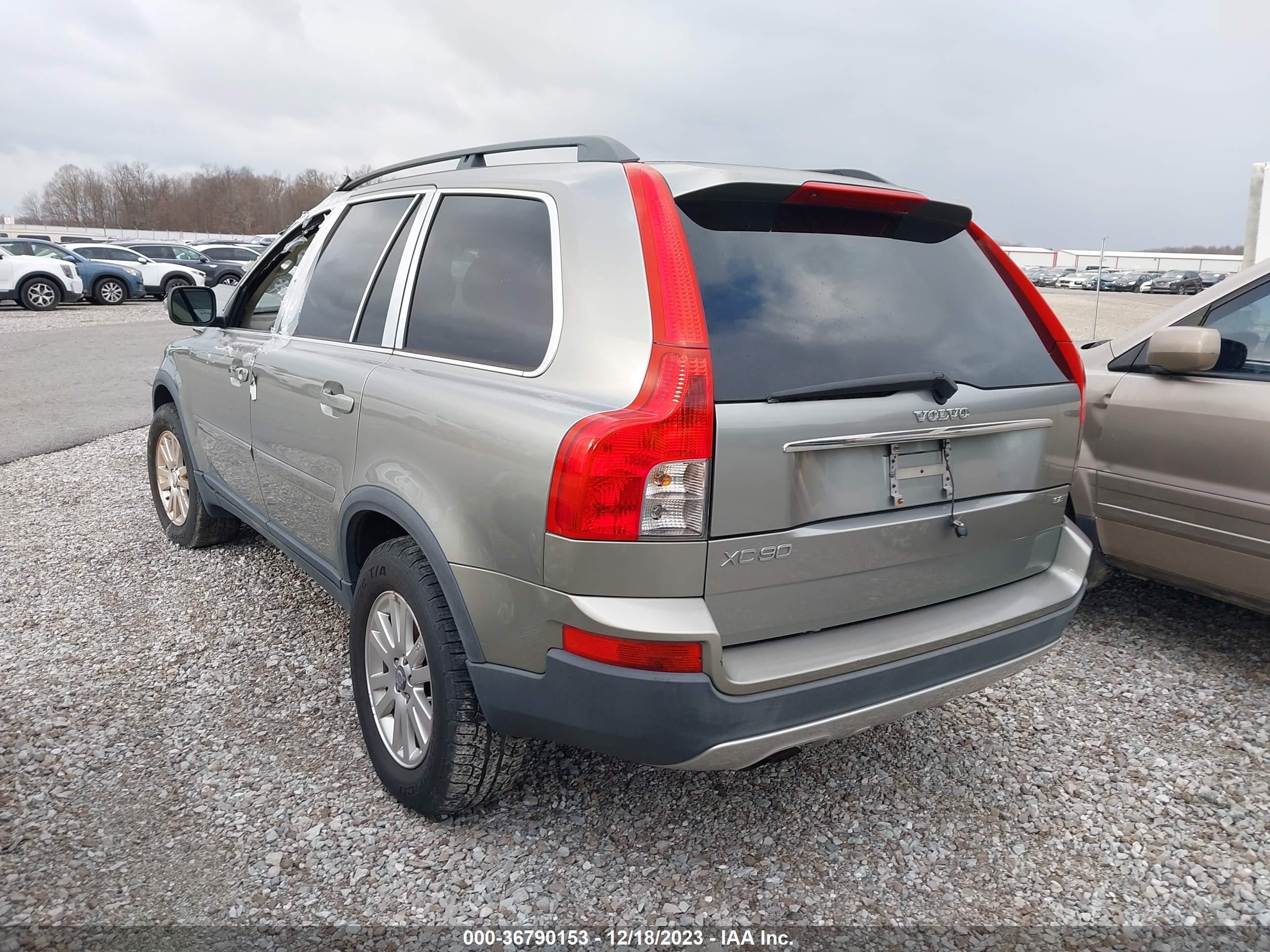 Photo 2 VIN: YV4CY982481421111 - VOLVO XC90 