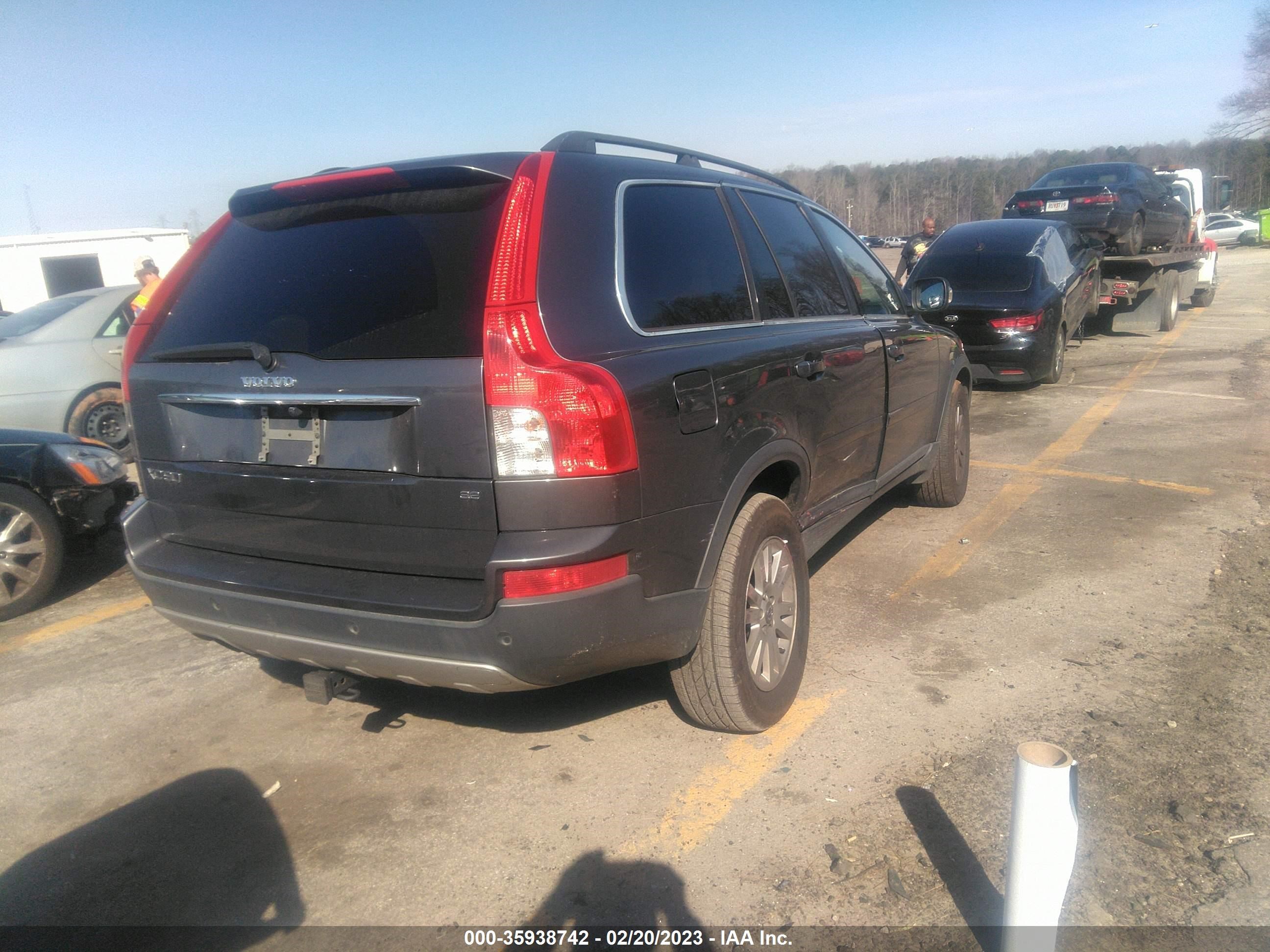 Photo 3 VIN: YV4CY982881442835 - VOLVO XC90 