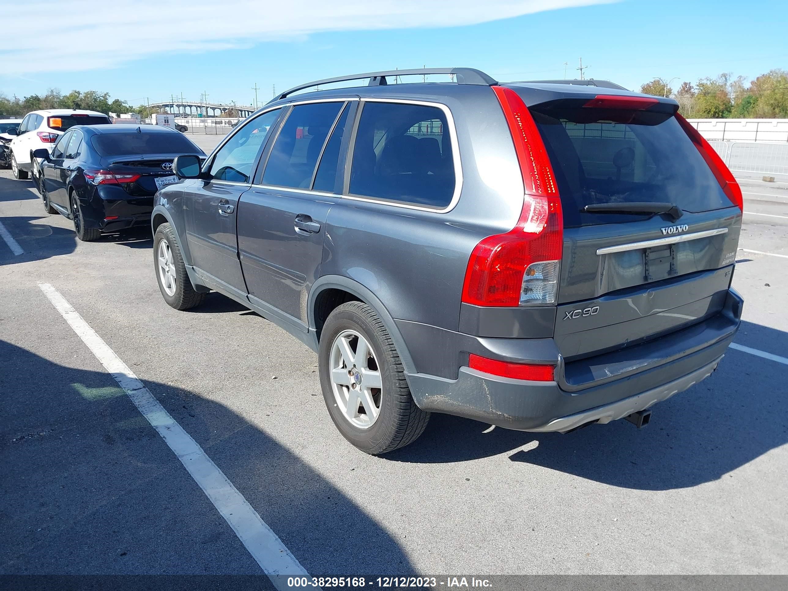 Photo 2 VIN: YV4CY982971394390 - VOLVO XC90 