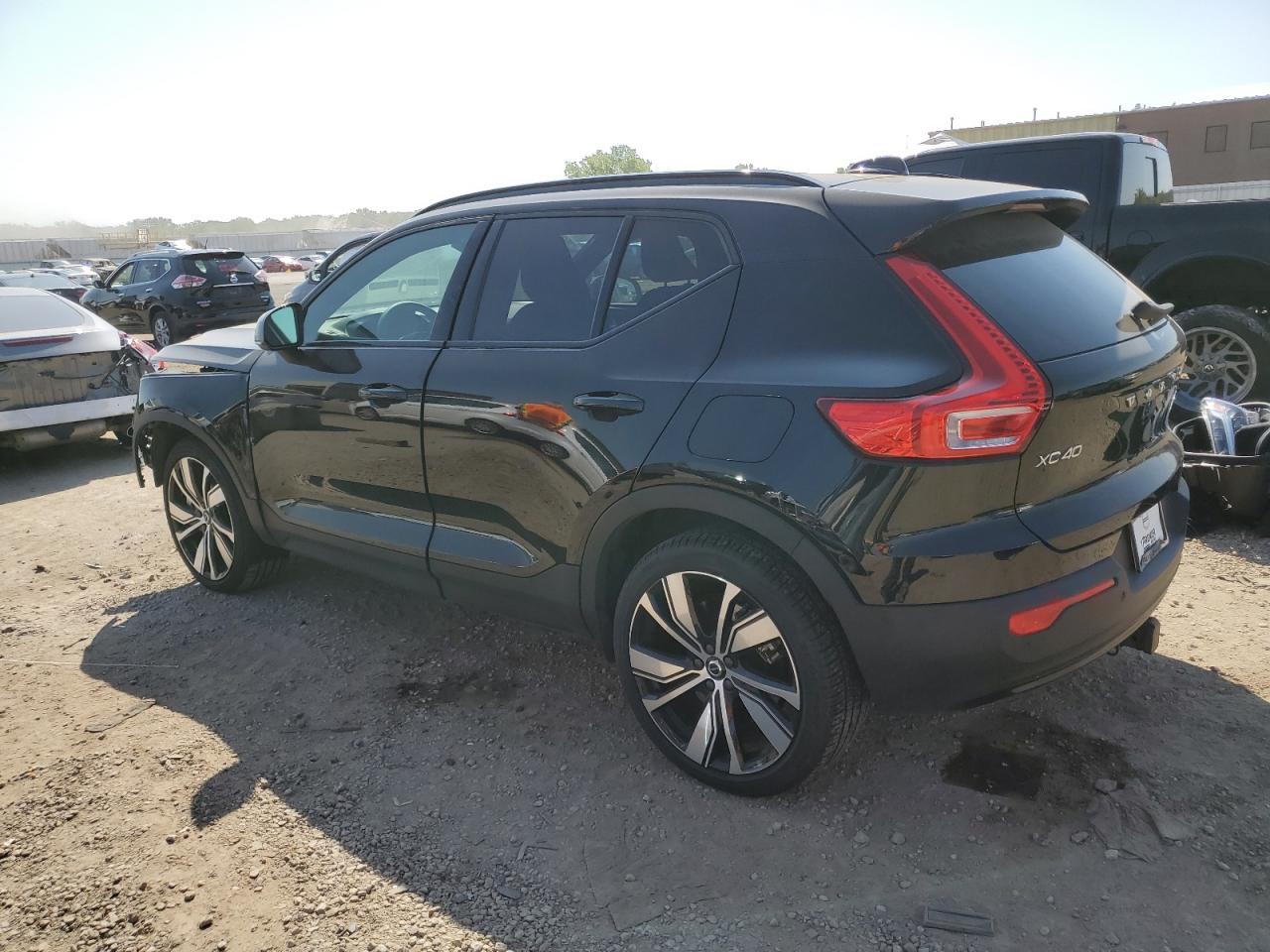 Photo 1 VIN: YV4ED3UB5N2744662 - VOLVO XC40 