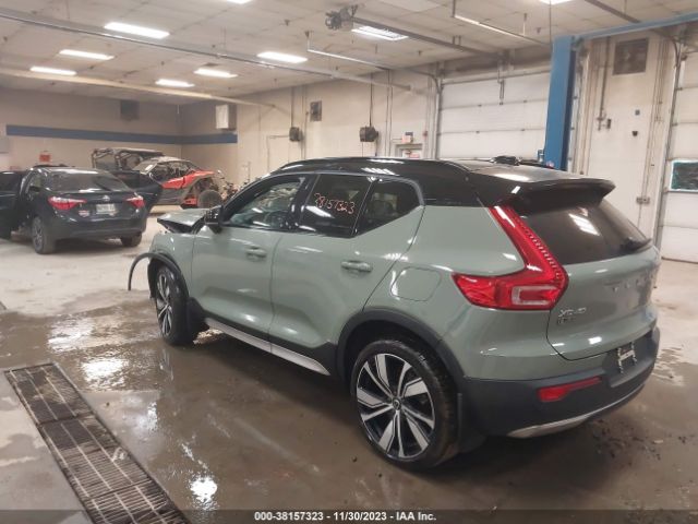 Photo 2 VIN: YV4ED3UB9N2760217 - VOLVO XC40 RECHARGE PURE ELECTRIC 