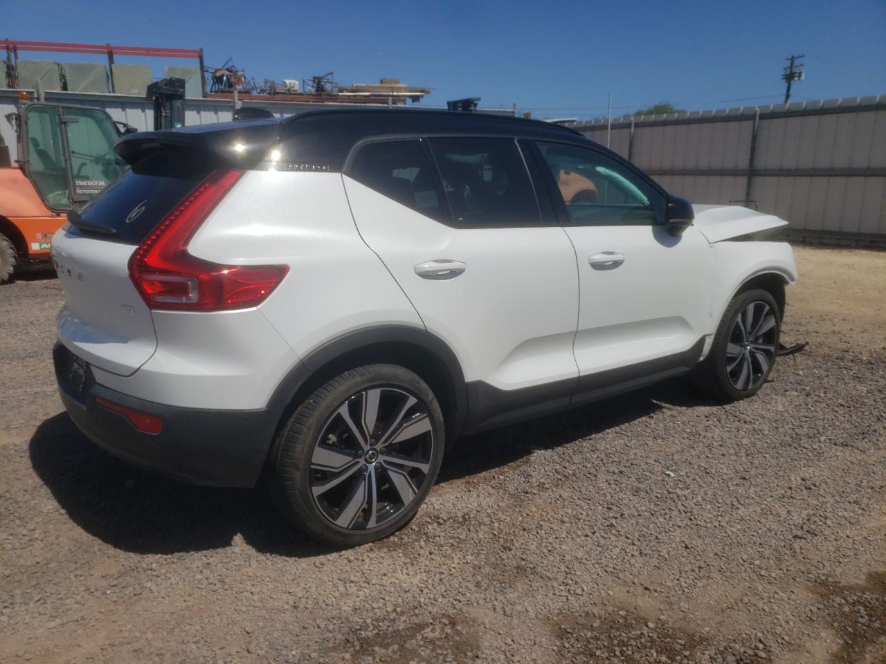 Photo 2 VIN: YV4ED3UBXN2700124 - VOLVO XC40 