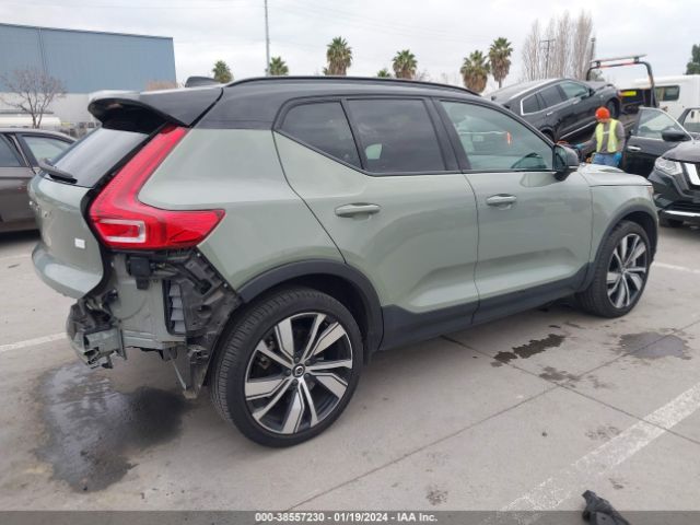 Photo 3 VIN: YV4ED3UR9N2718305 - VOLVO XC40 RECHARGE PURE ELECTRIC 