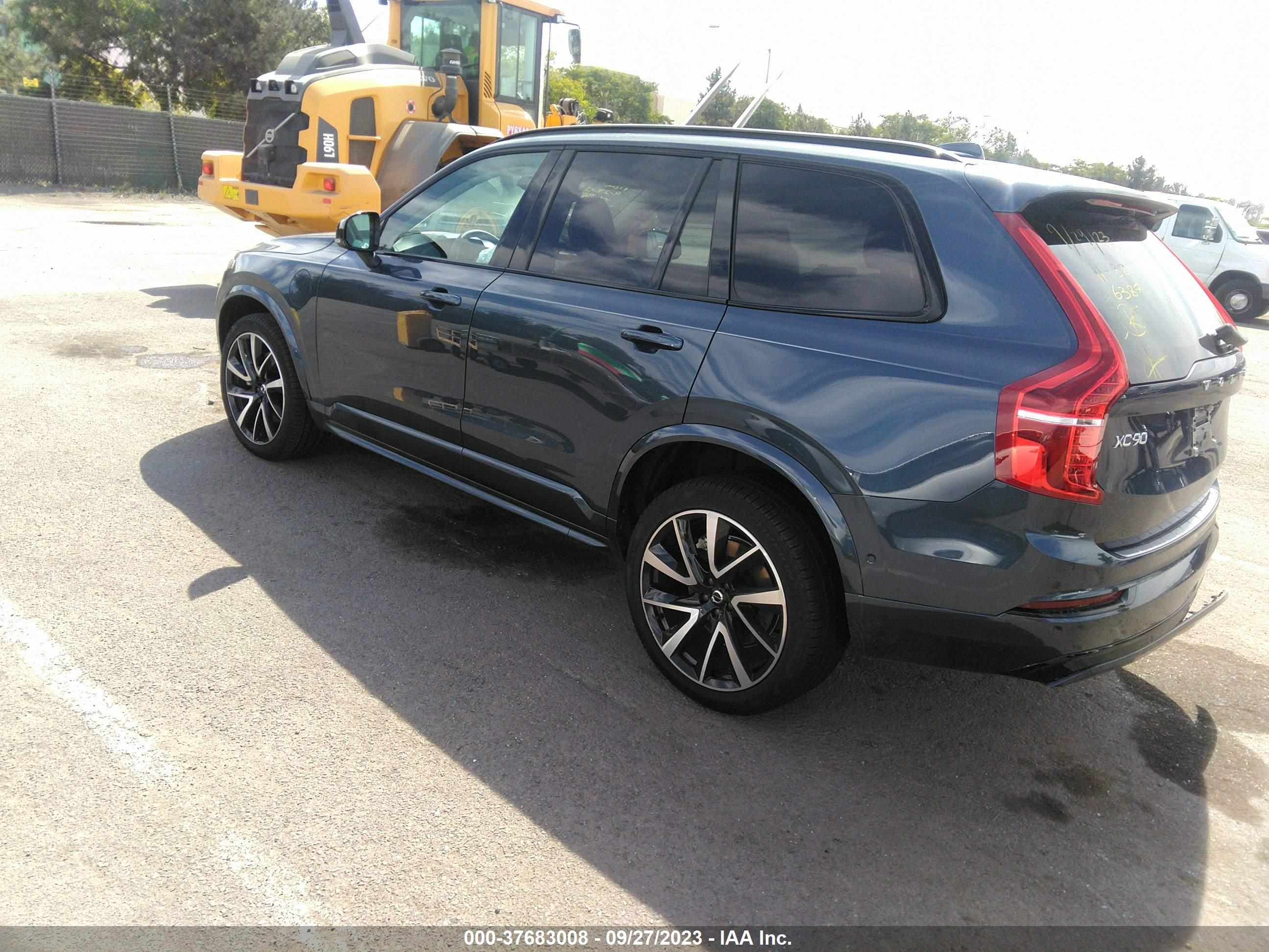 Photo 2 VIN: YV4H60CX6P1946387 - VOLVO XC90 