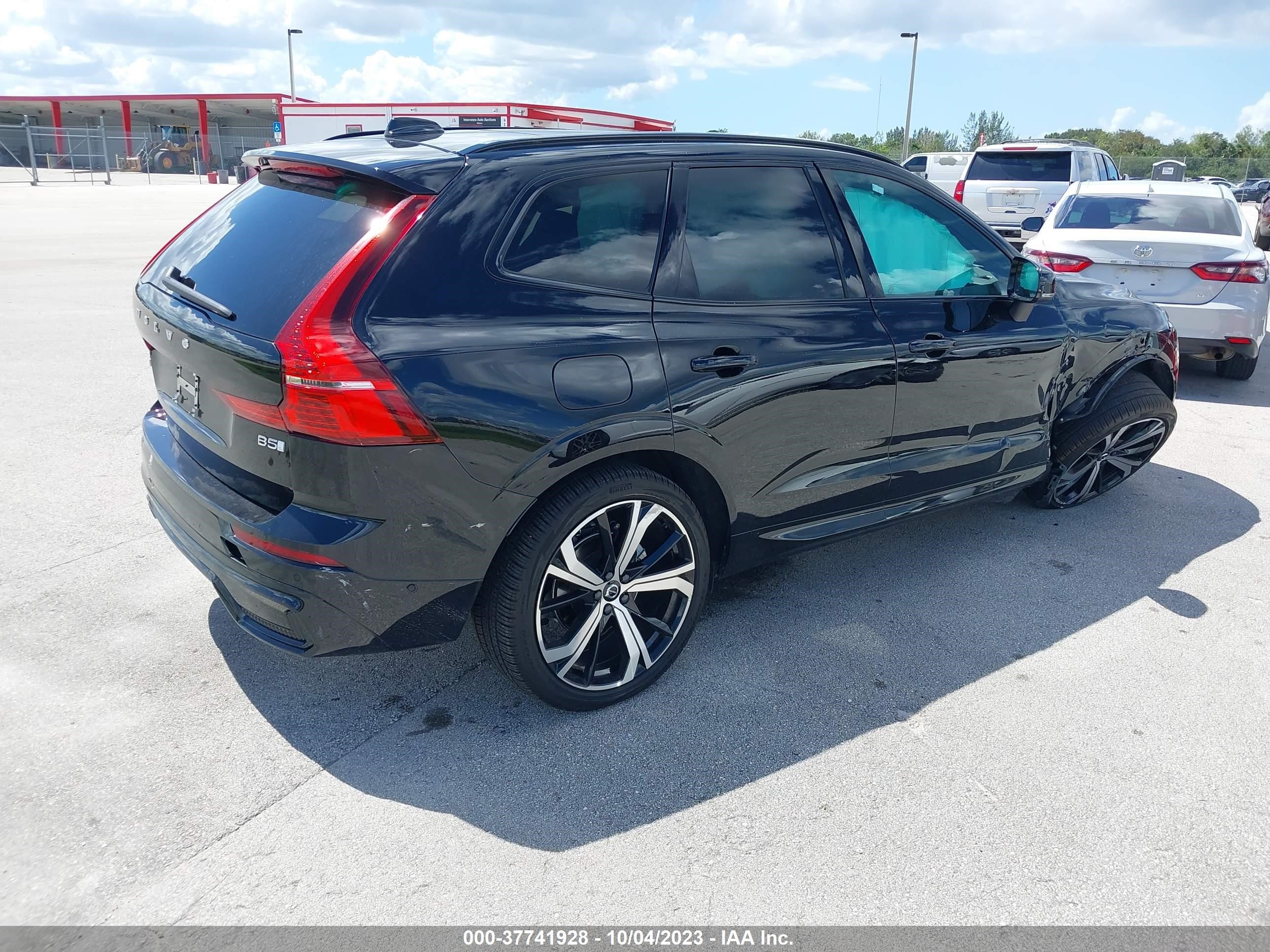 Photo 3 VIN: YV4L12DM5N1074239 - VOLVO XC60 