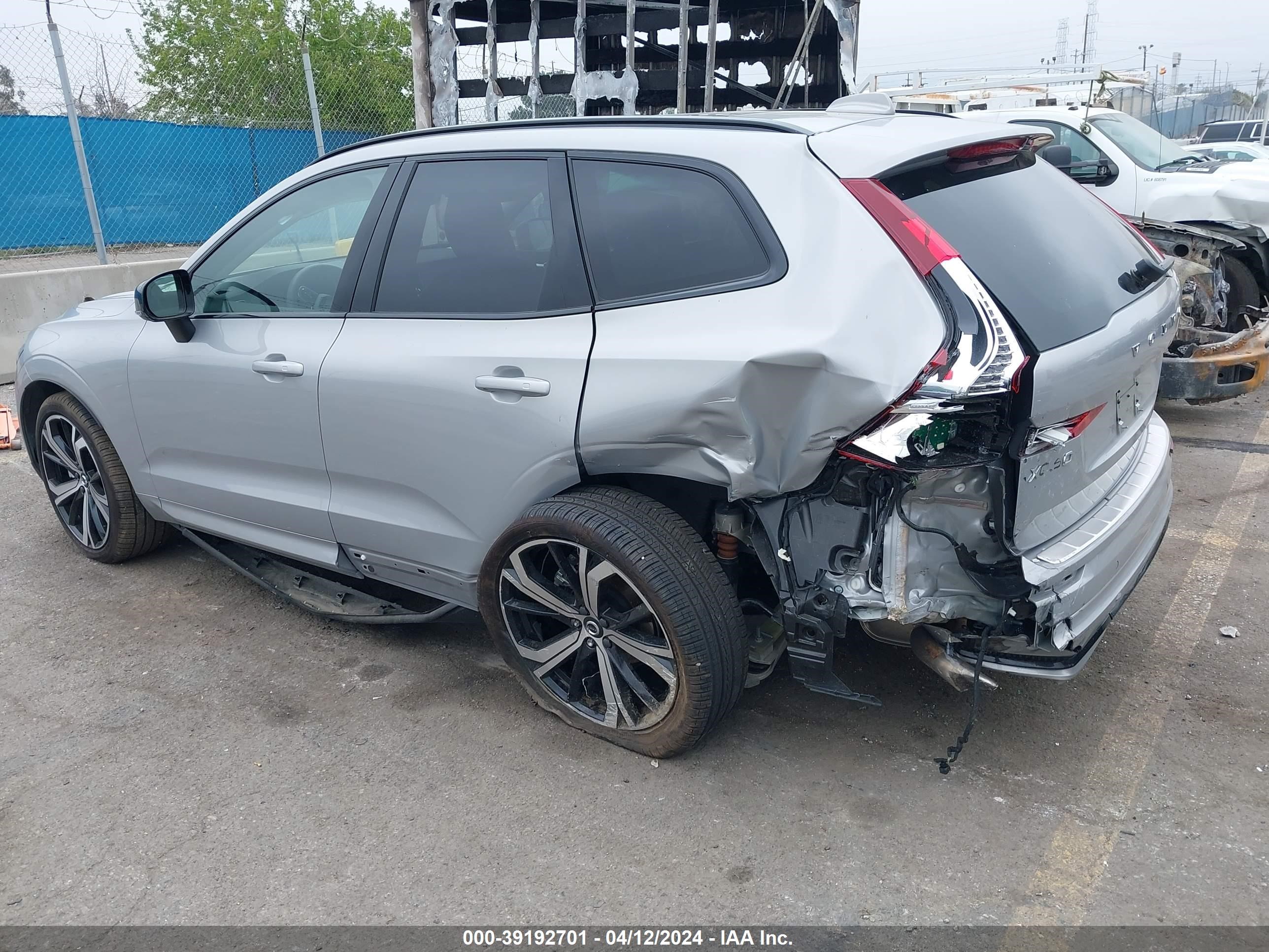 Photo 2 VIN: YV4L12RM7R1800746 - VOLVO XC60 