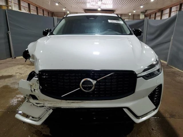 Photo 4 VIN: YV4L12RW3P1194196 - VOLVO XC60 PLUS 