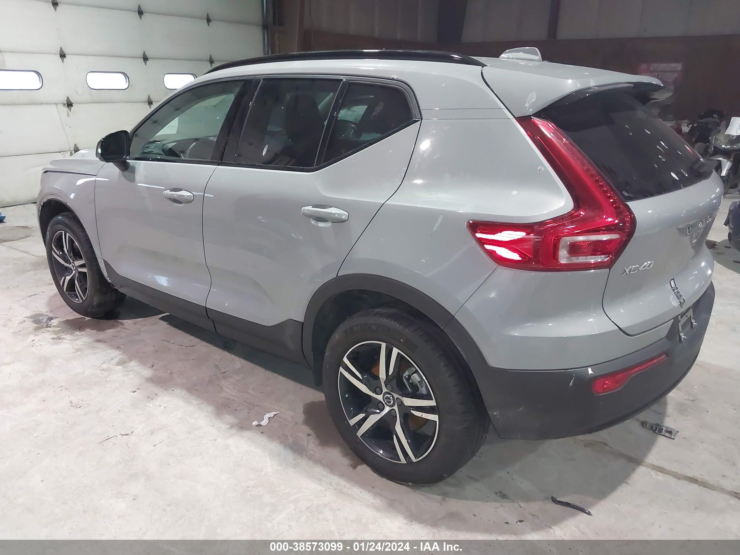 Photo 2 VIN: YV4L12UK8R2212970 - VOLVO XC40 