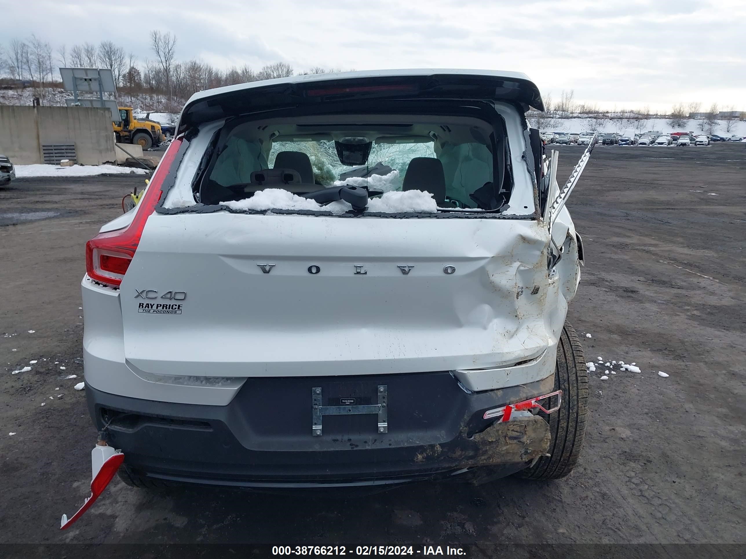 Photo 15 VIN: YV4L12UL3R2225828 - VOLVO XC40 