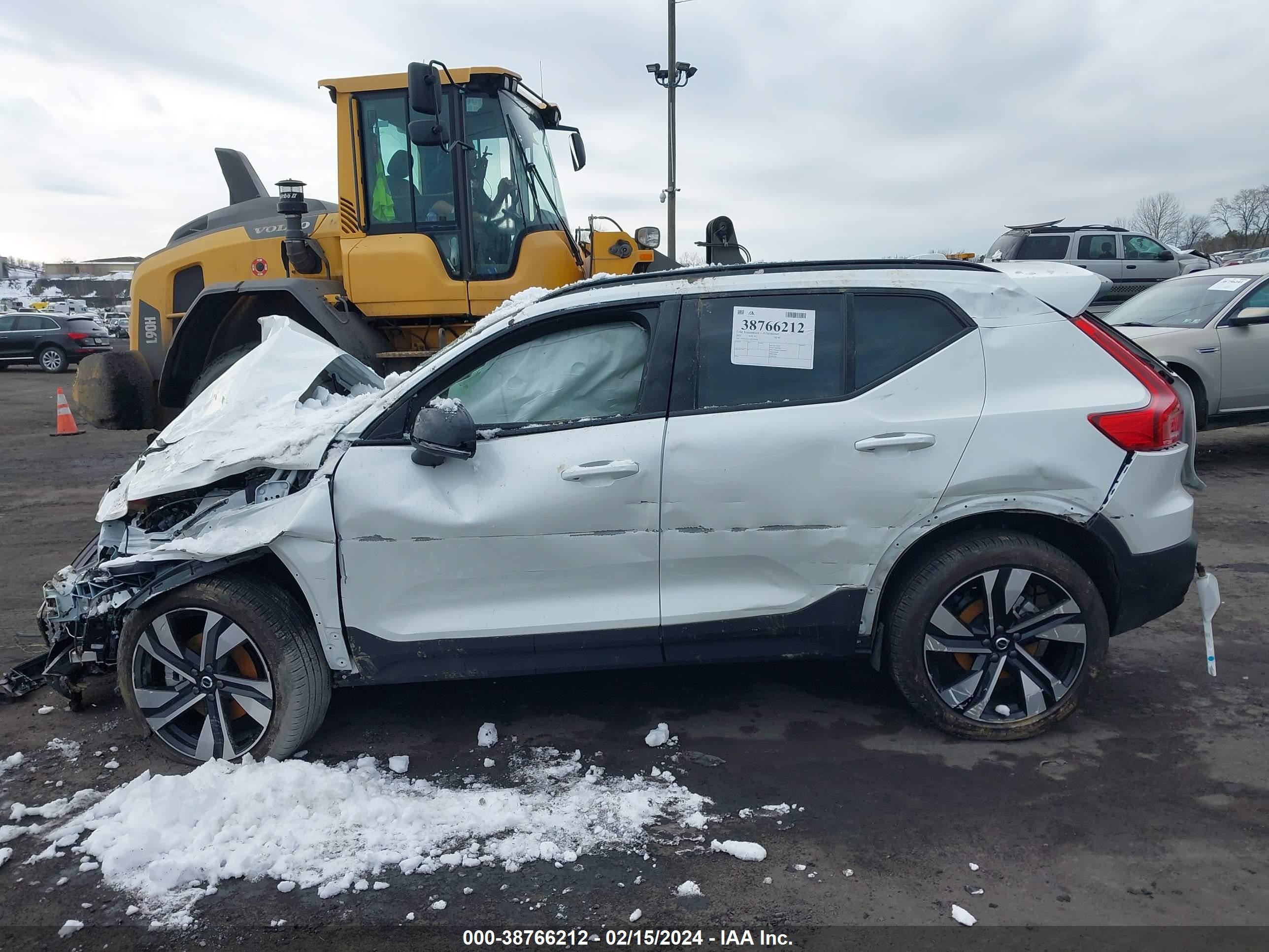 Photo 5 VIN: YV4L12UL3R2225828 - VOLVO XC40 