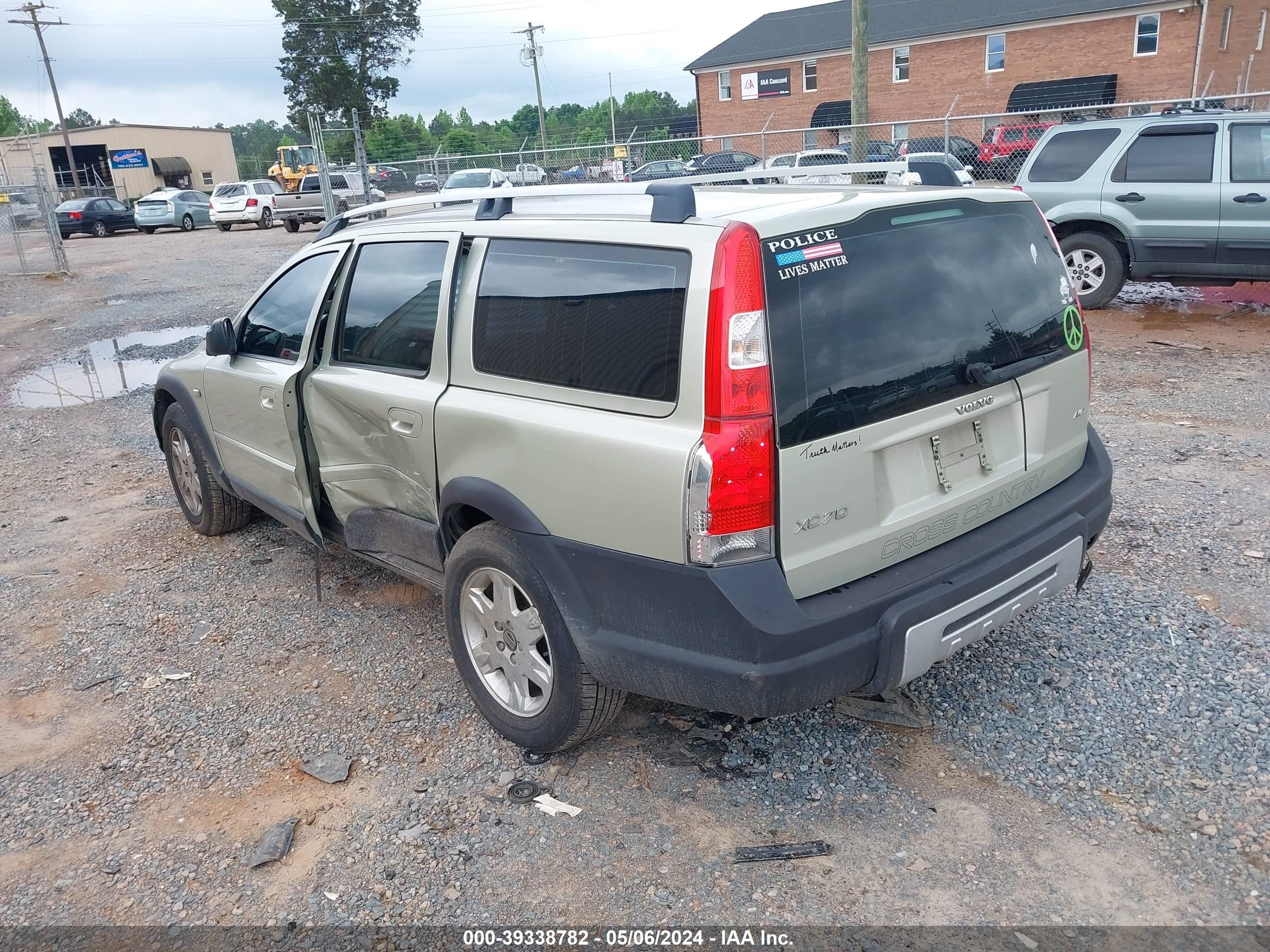 Photo 2 VIN: YV4SZ592061217550 - VOLVO XC70 