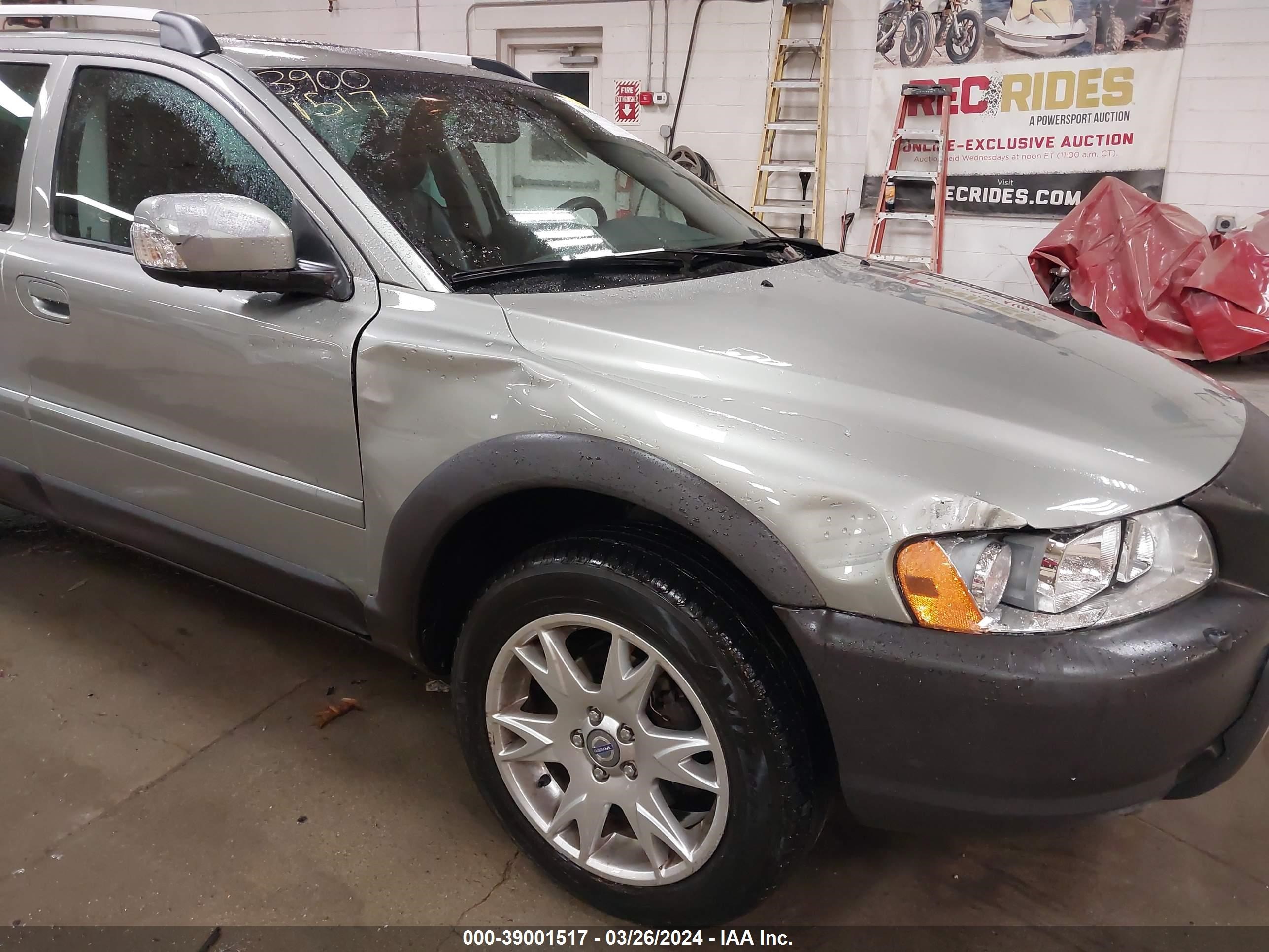 Photo 5 VIN: YV4SZ592471281446 - VOLVO XC70 