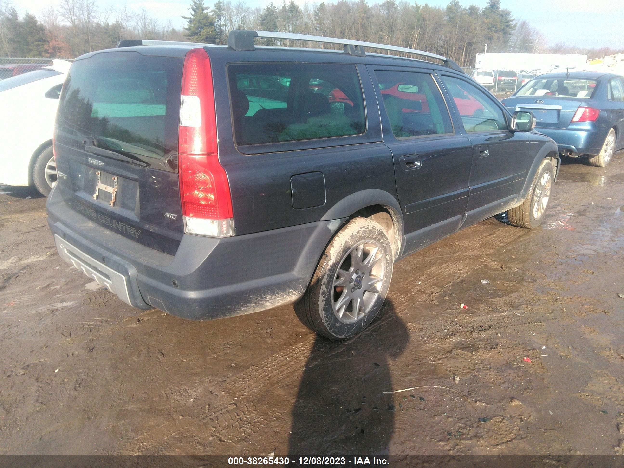 Photo 3 VIN: YV4SZ592571282962 - VOLVO XC70 