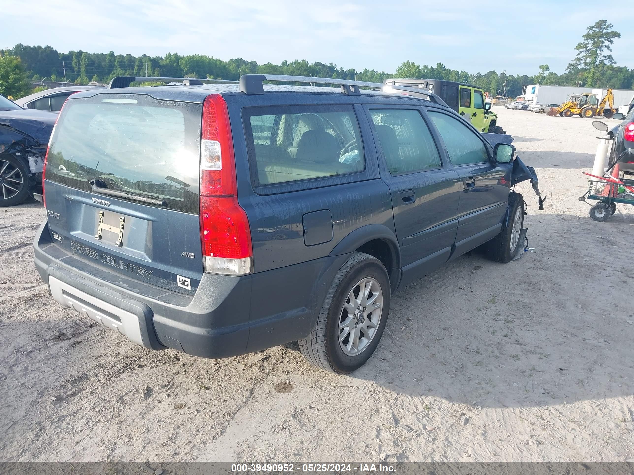 Photo 3 VIN: YV4SZ592771258369 - VOLVO XC70 