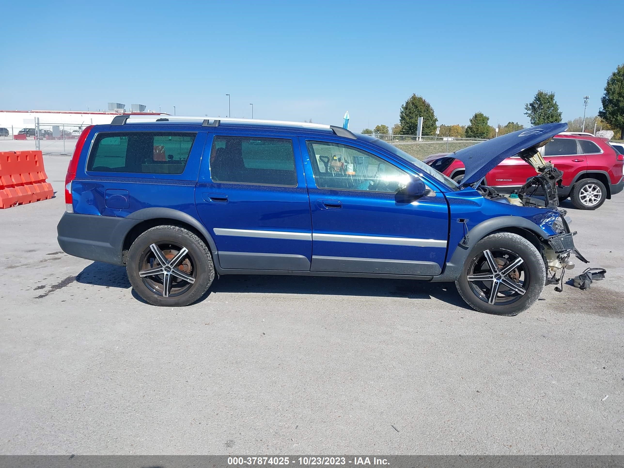 Photo 13 VIN: YV4SZ592861236993 - VOLVO XC70 