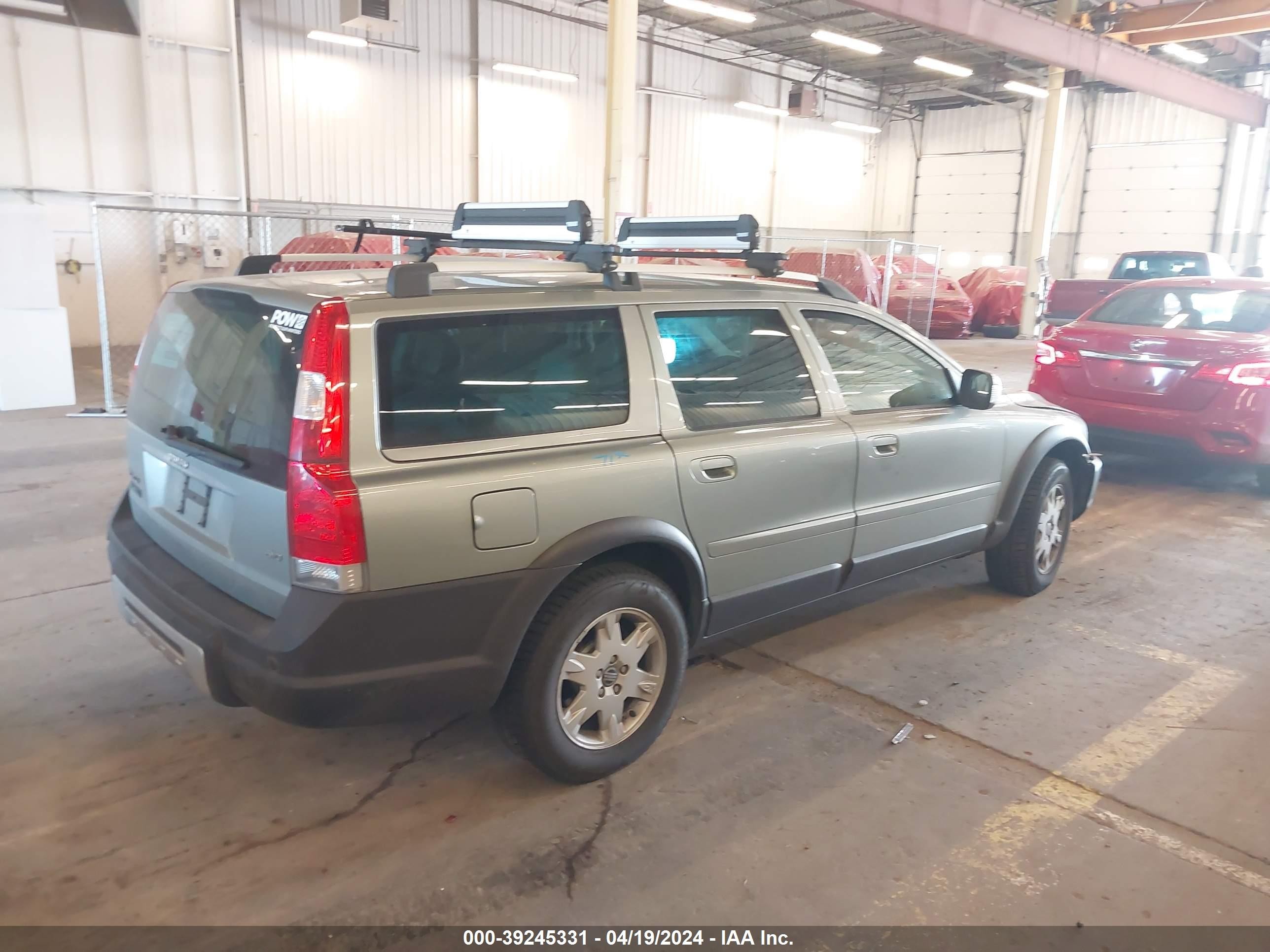 Photo 3 VIN: YV4SZ592871276136 - VOLVO XC70 